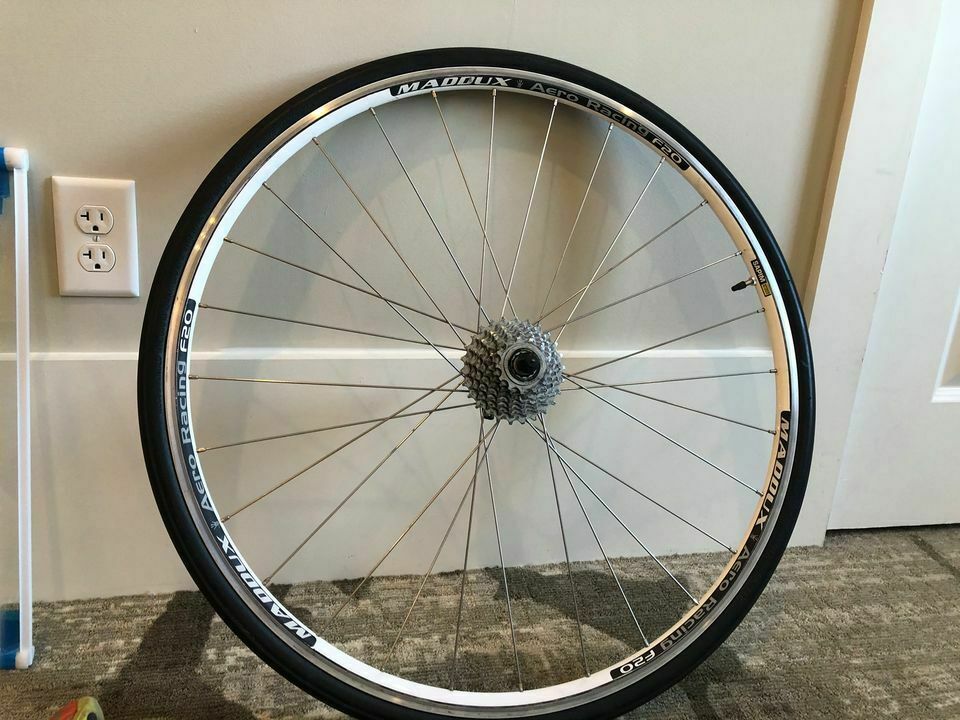 Jeremy SyCip Custom 700cm handpainted road bicycle - Fresh Stock Dated January 2026