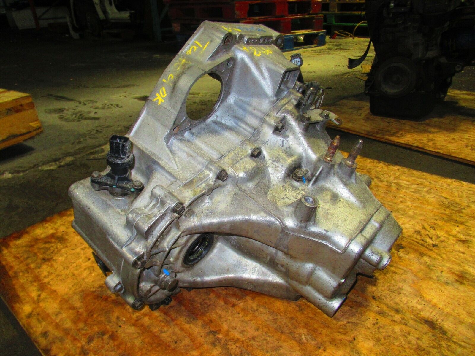 JDM 1998 B18C TYPE R LSD TRANSMISISON 5 SPEED 4.7 SPEC R LSD TRANSMISSION B18C - Fresh Stock Dated January 2026