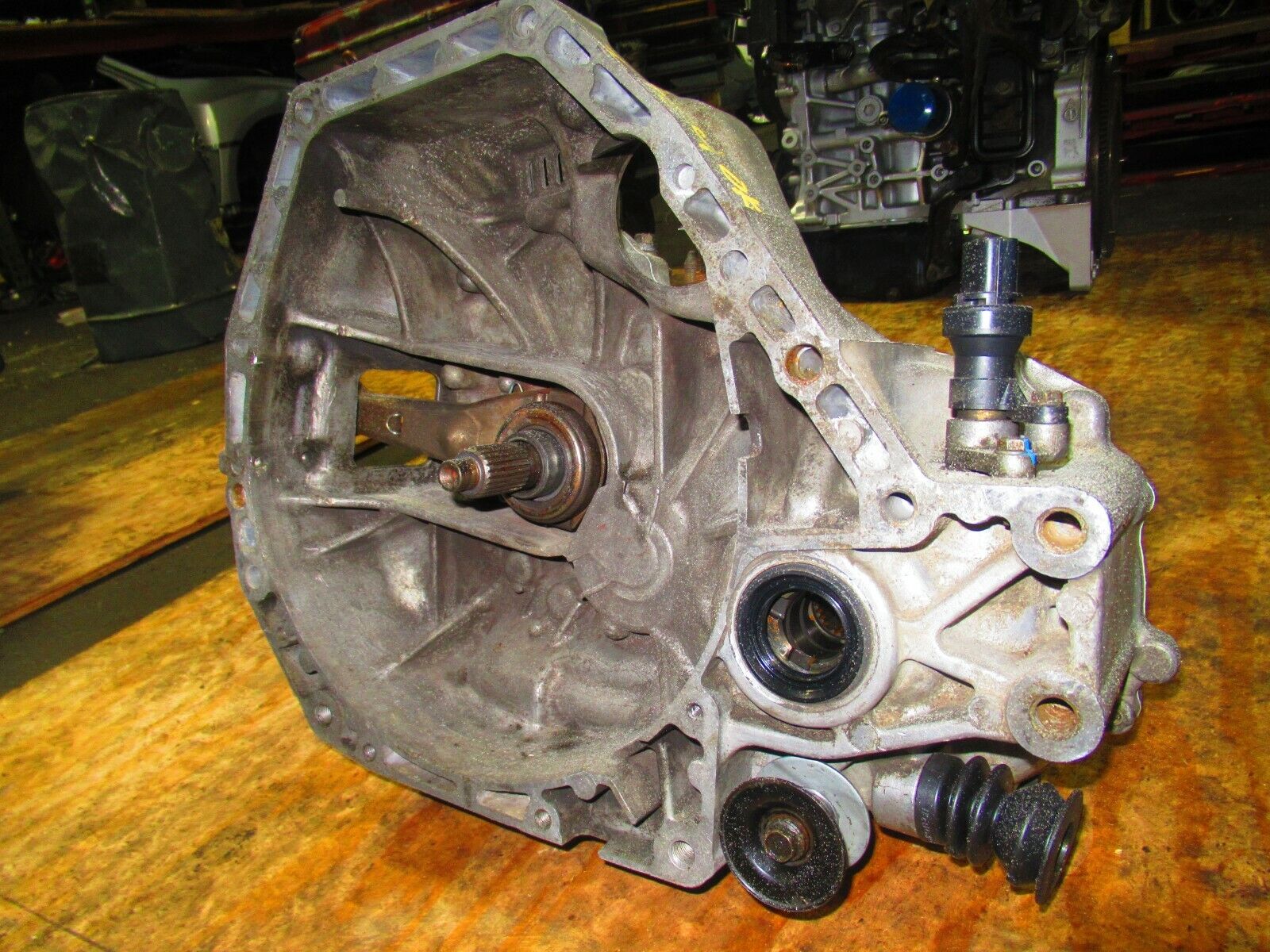 JDM 1998 B18C TYPE R LSD TRANSMISISON 5 SPEED 4.7 SPEC R LSD TRANSMISSION B18C - Fresh Stock Dated January 2026