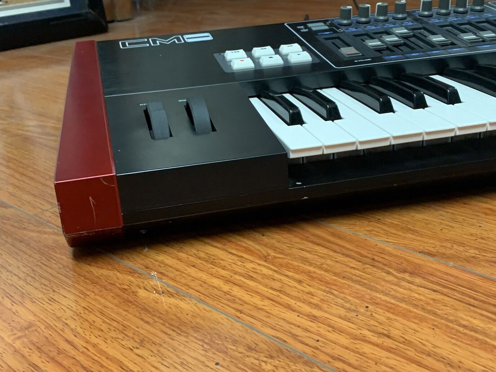 Cme UF5 49-Key USB/Midi Keyboard Controller - Fresh Stock Dated December 2025