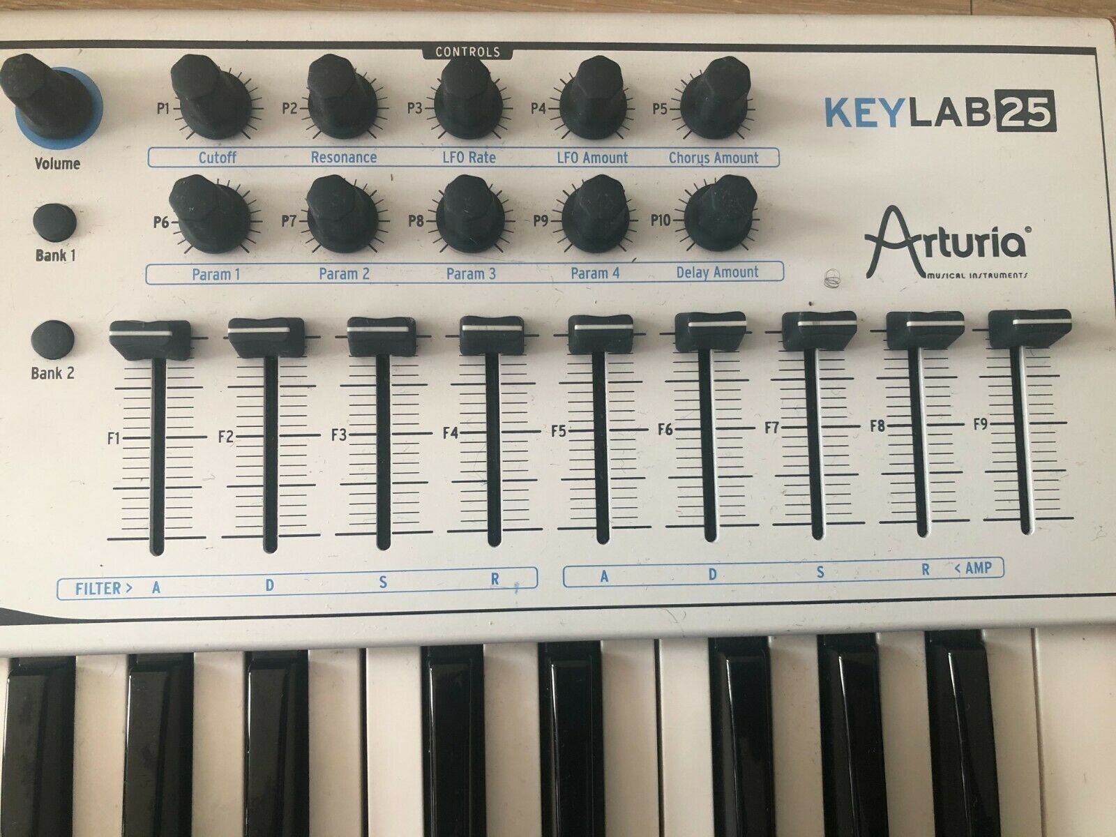 ARTURIA KEYLAB 25 (RARE) - Fresh Stock Dated December 2025