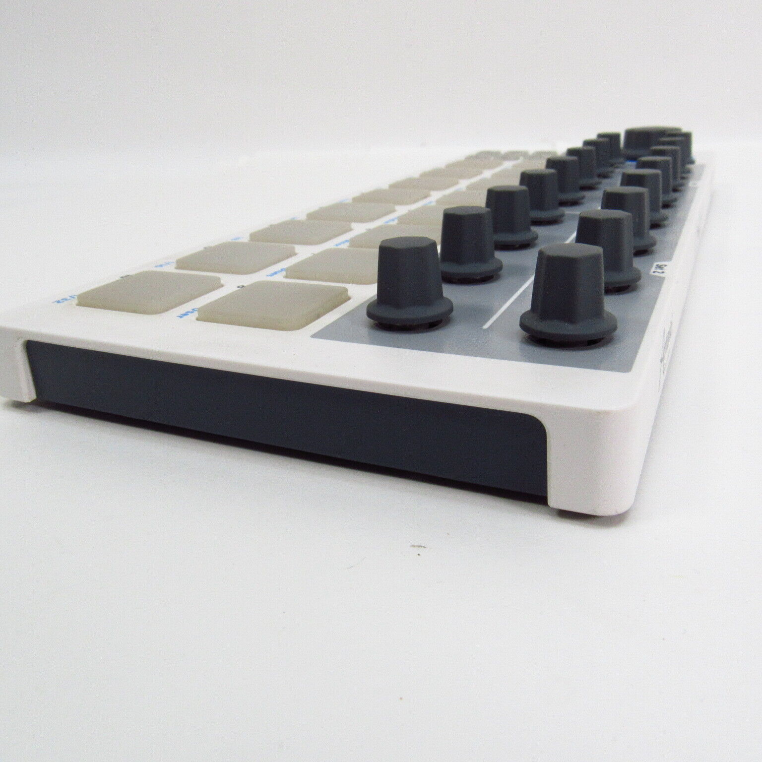 Arturia BeatStep USB MIDI Controller / Sequencer - Fresh Stock Dated December 2025