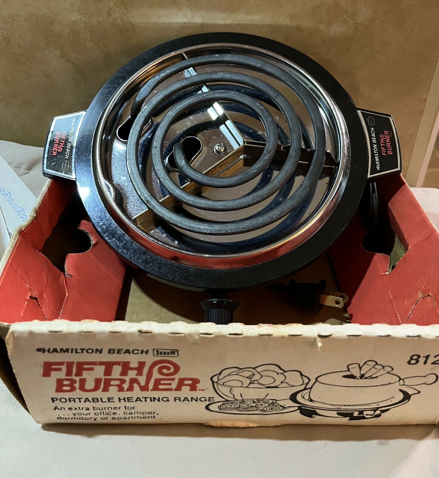 VTG Hamilton Beach Fifth Burner Portable Hot Plate Model 812-2 U.S.A. 750 Watts - Fresh Stock Dated February 2026