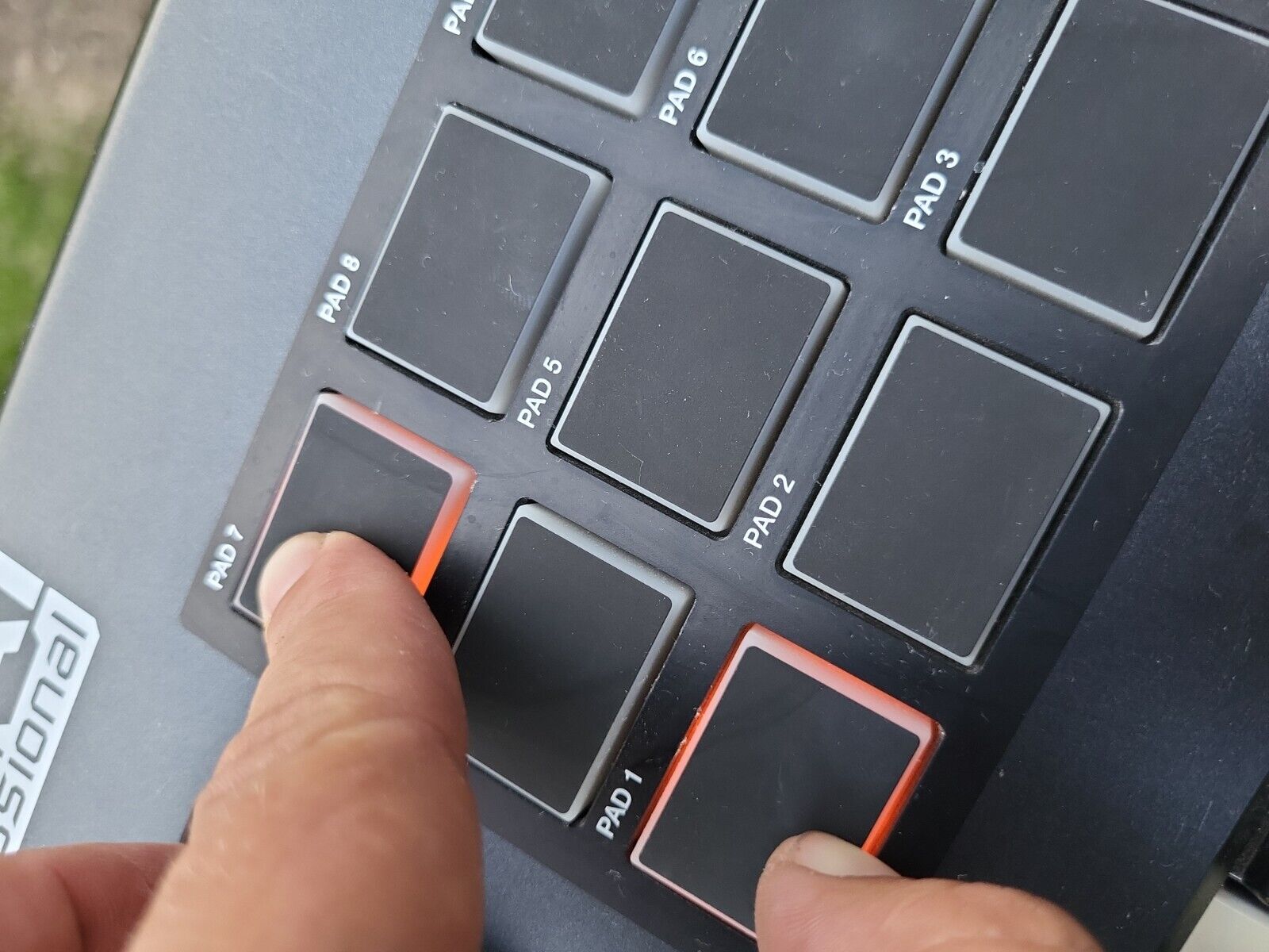 AKAI Synthstation 49 Midi Controller Keyboard Workstation No iPad - Fresh Stock Dated December 2025