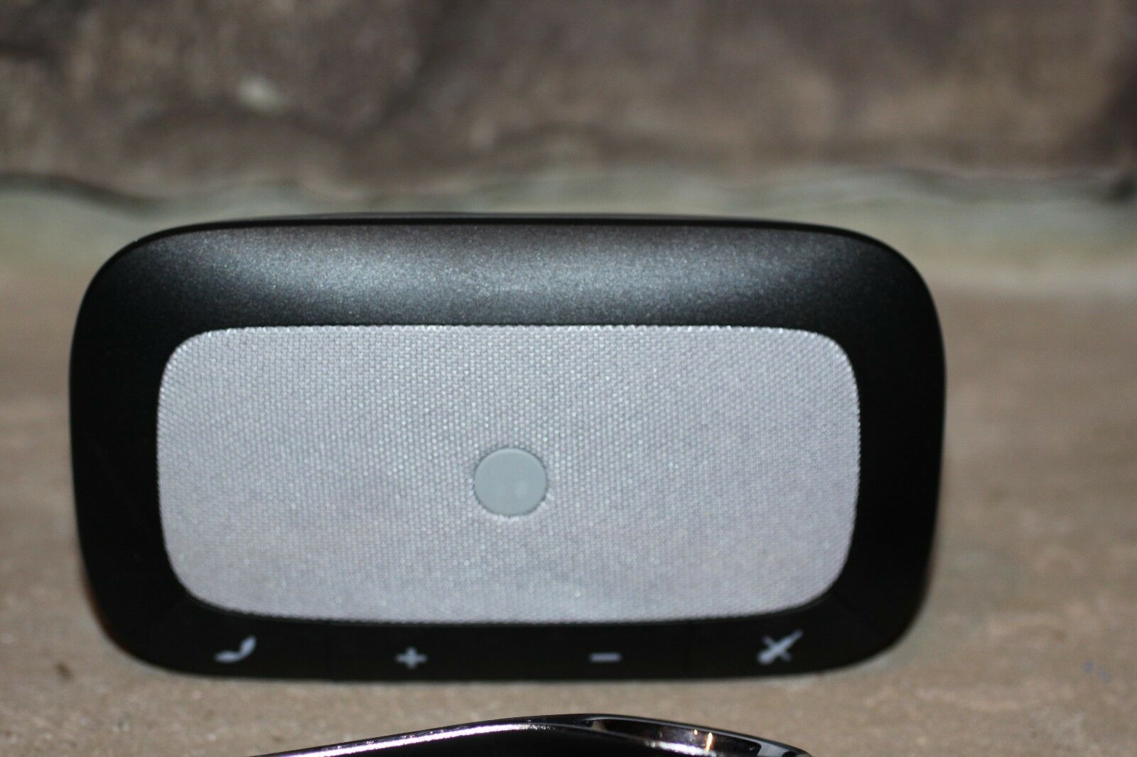 Motorola SonicRider Wireless In-Car Speakerphone-Motorola Bluetooth,Hands-free - Fresh Stock Dated December 2025