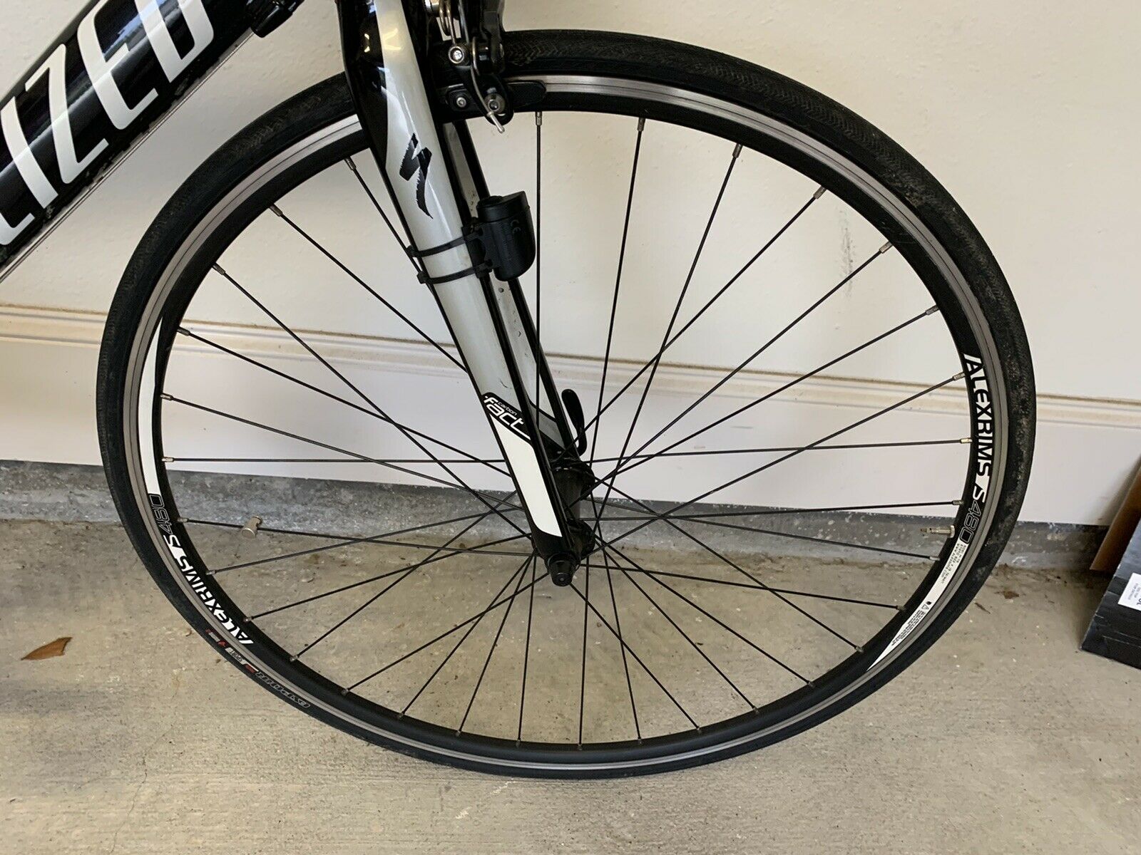 Specialized Dolce Bike - Fresh Stock Dated December 2025