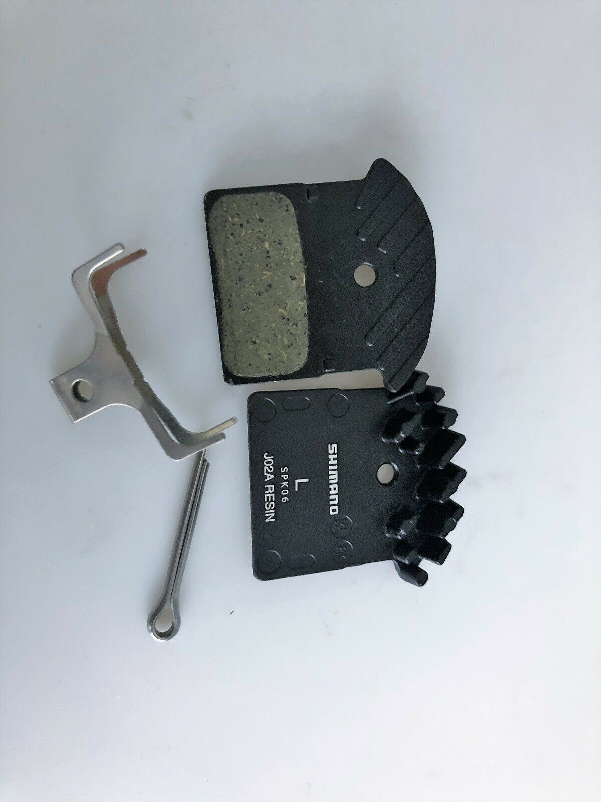 Shimano Disc Brake Pads  J02A XTR XT SLX with cool fin MTB brake Pad - Fresh Stock Dated December 2025