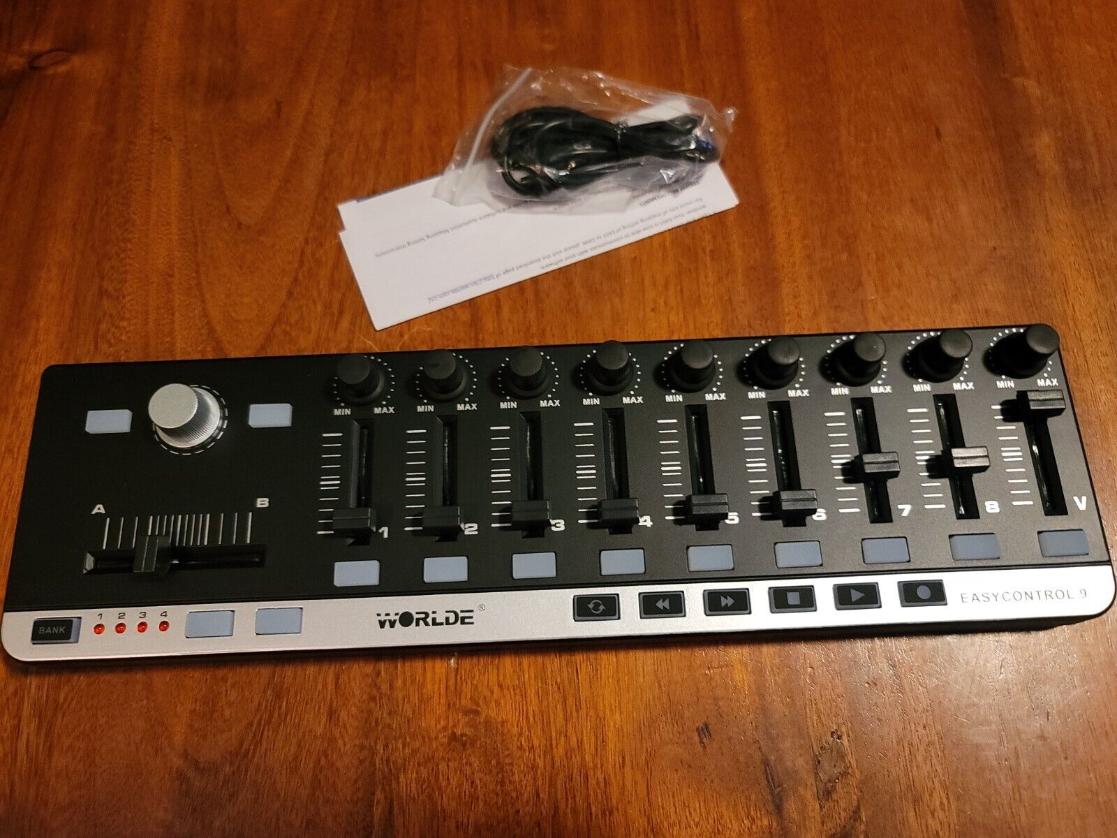 Worlde EasyControl.9 Portable Mini USB 9 Slim-Line Control MIDI Controller V6Z2 - Fresh Stock Dated December 2025