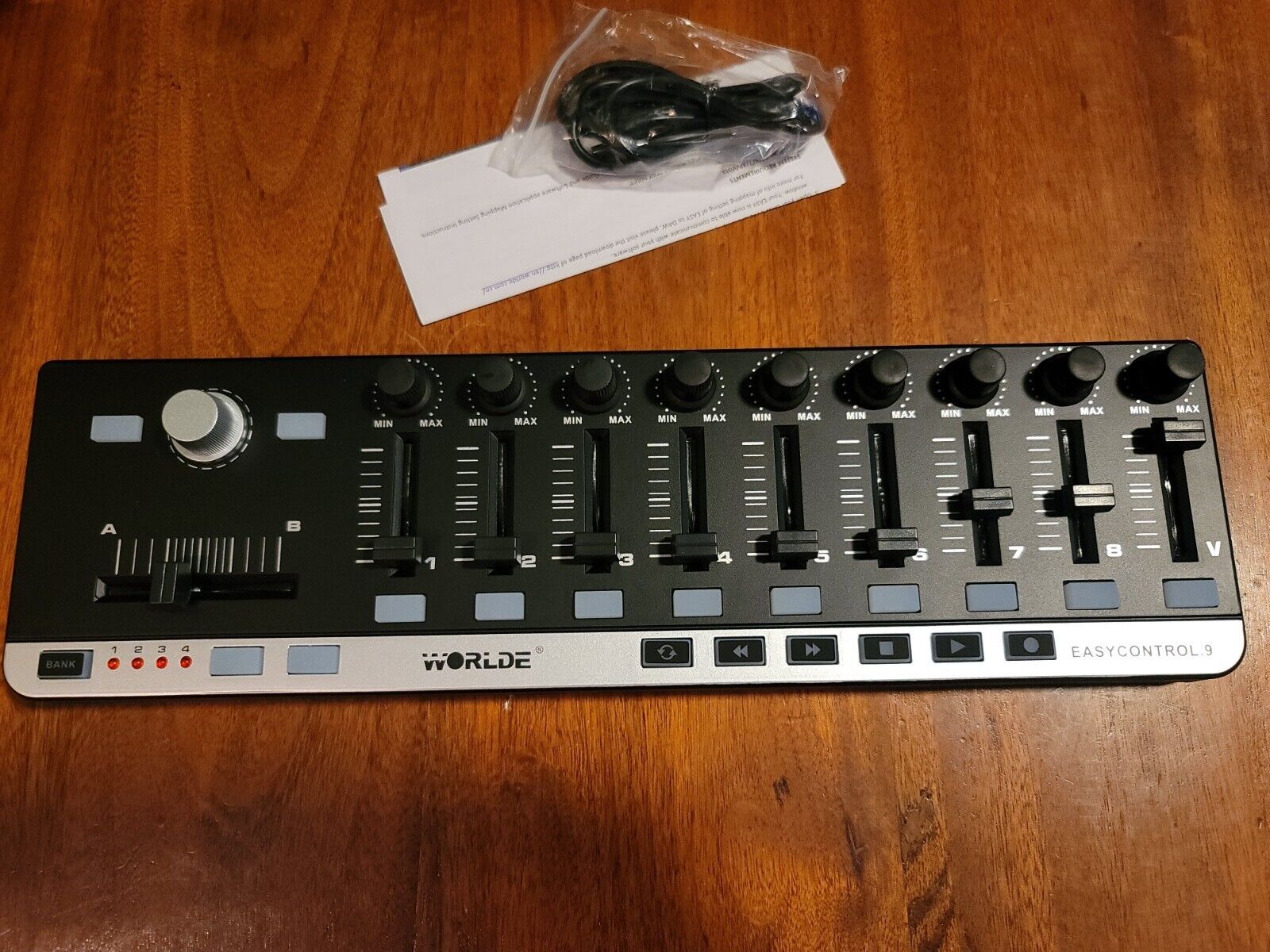 Worlde EasyControl.9 Portable Mini USB 9 Slim-Line Control MIDI Controller V6Z2 - Fresh Stock Dated December 2025
