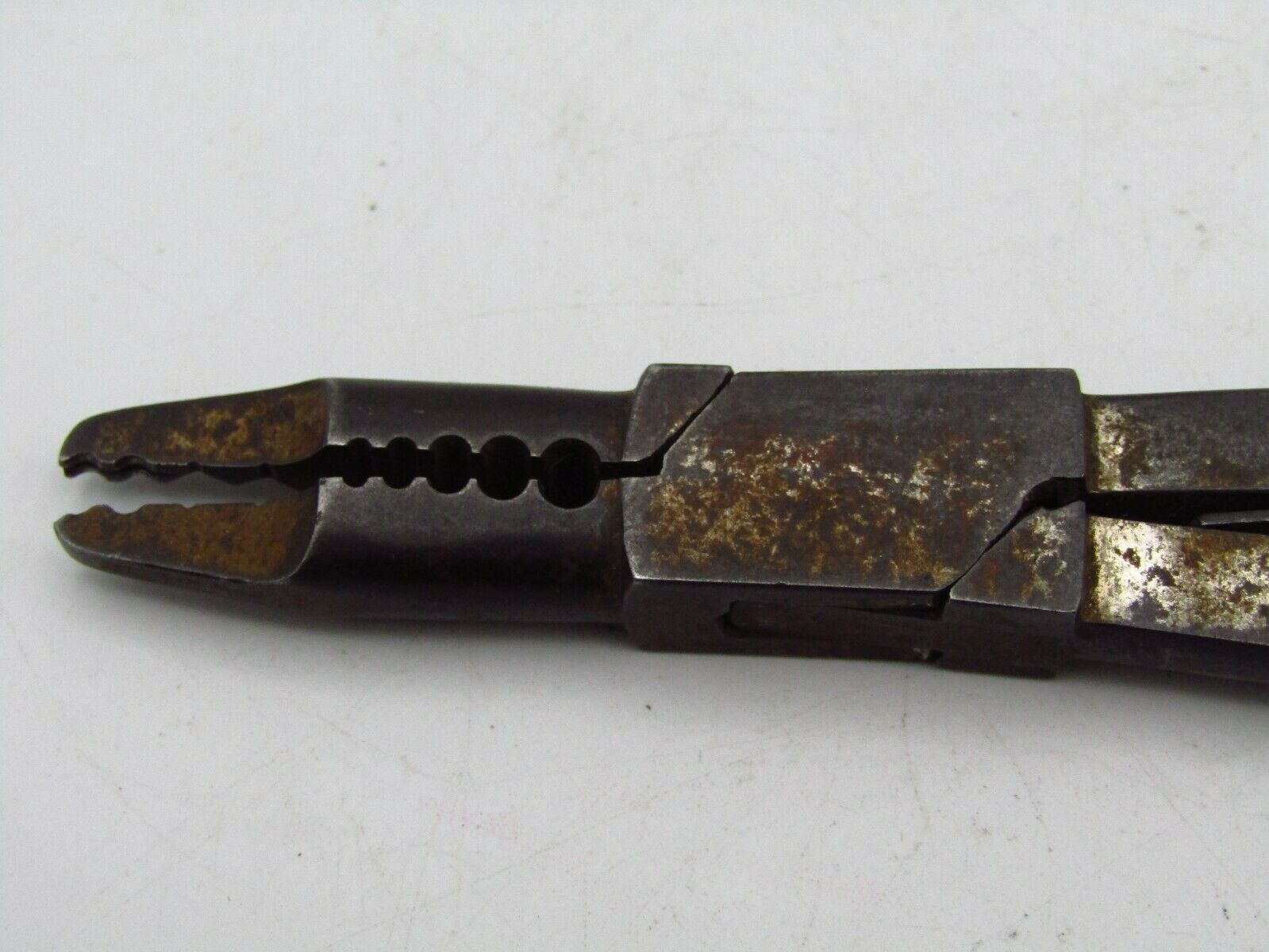 ACIER FONDU WATCHMAKER PLIERS / CRIMPER / CLAMPER REPAIR TOOL FRANCE w1 - Fresh Stock Dated December 2025