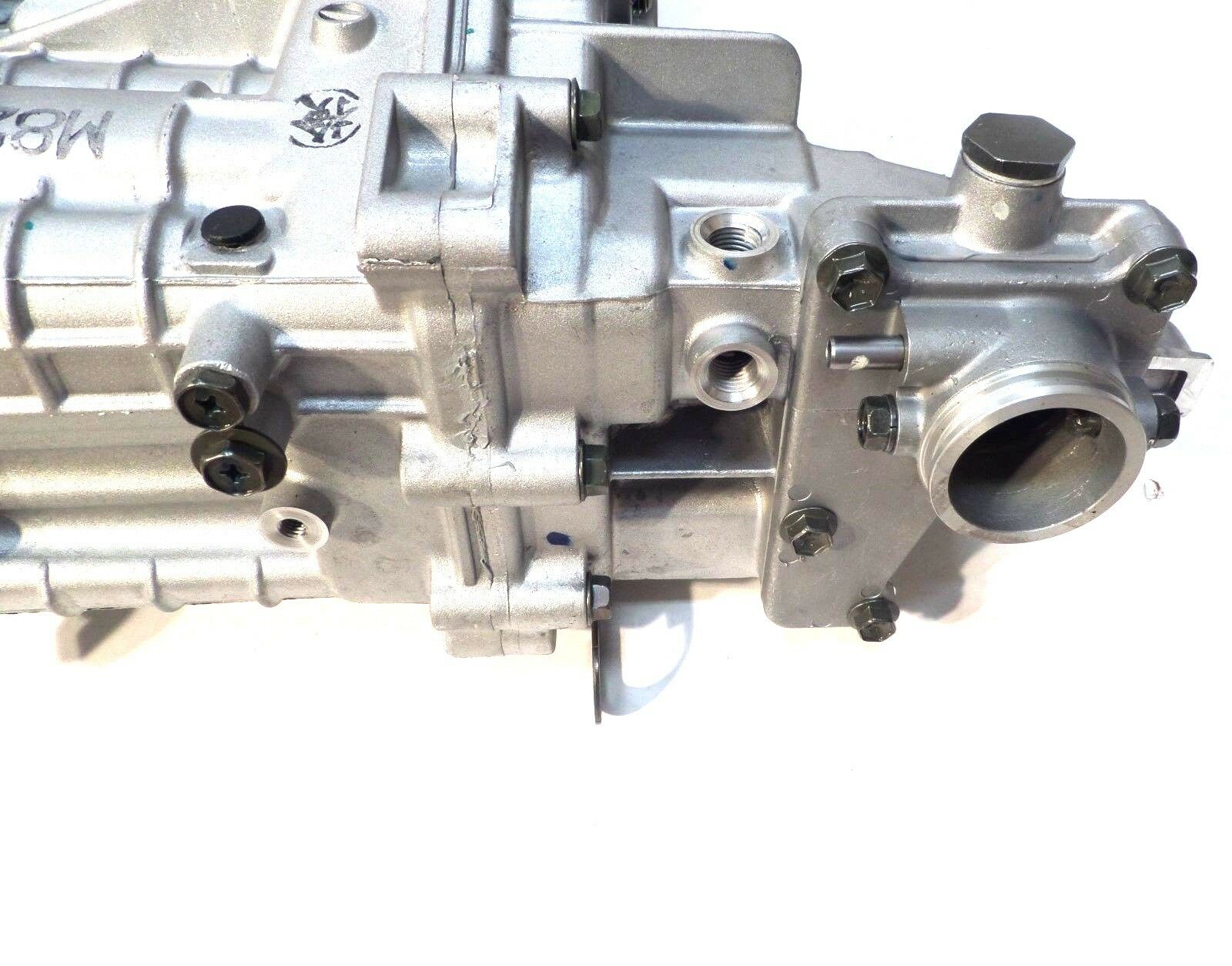 New Factory GM Transfer case Assembly Manual Trans 1999-04 Suzuki Geo Sunrunner - Fresh Stock Dated December 2025