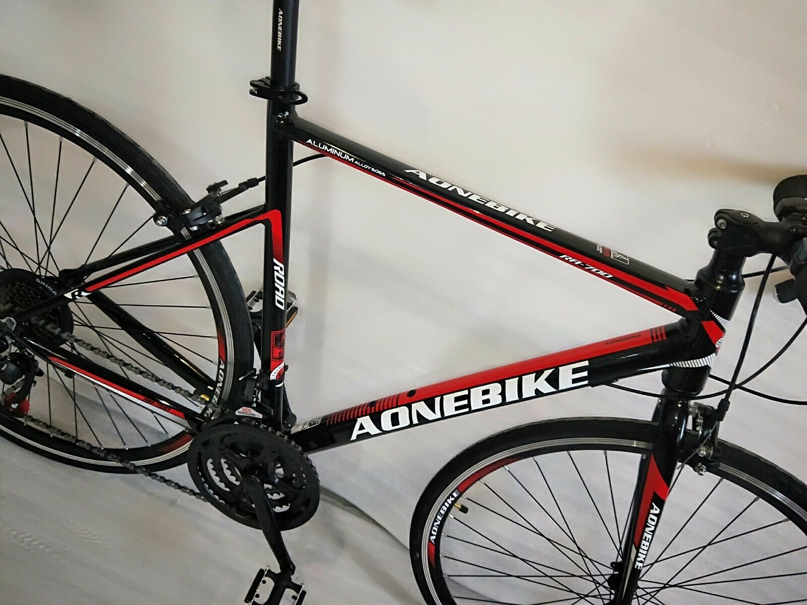 AONE 700C Road Bike 21 Speed Racing Bicycle 53/56cm Alloy Frame NEW - Fresh Stock Dated January 2026