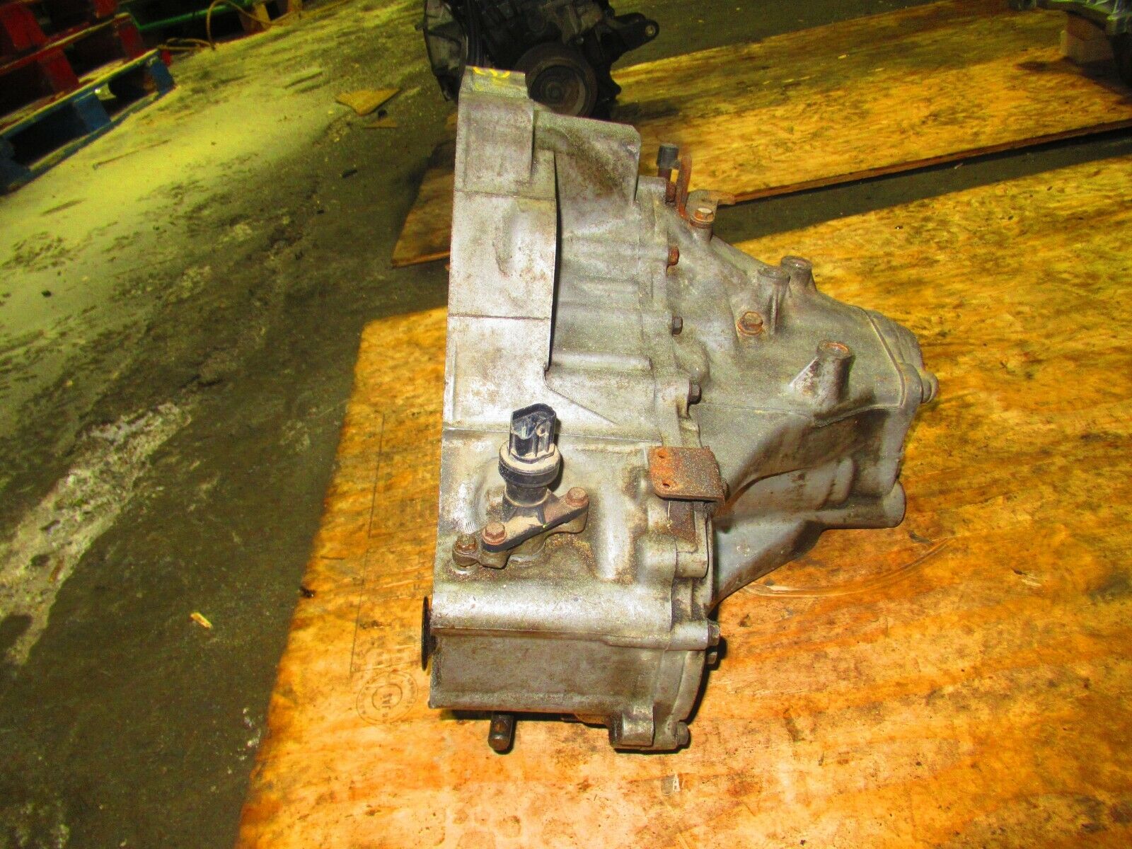 JDM B18C TYPE R LSD TRANSMISISON 5 SPEED S80 LSD TRANSMISSION - Fresh Stock Dated December 2025