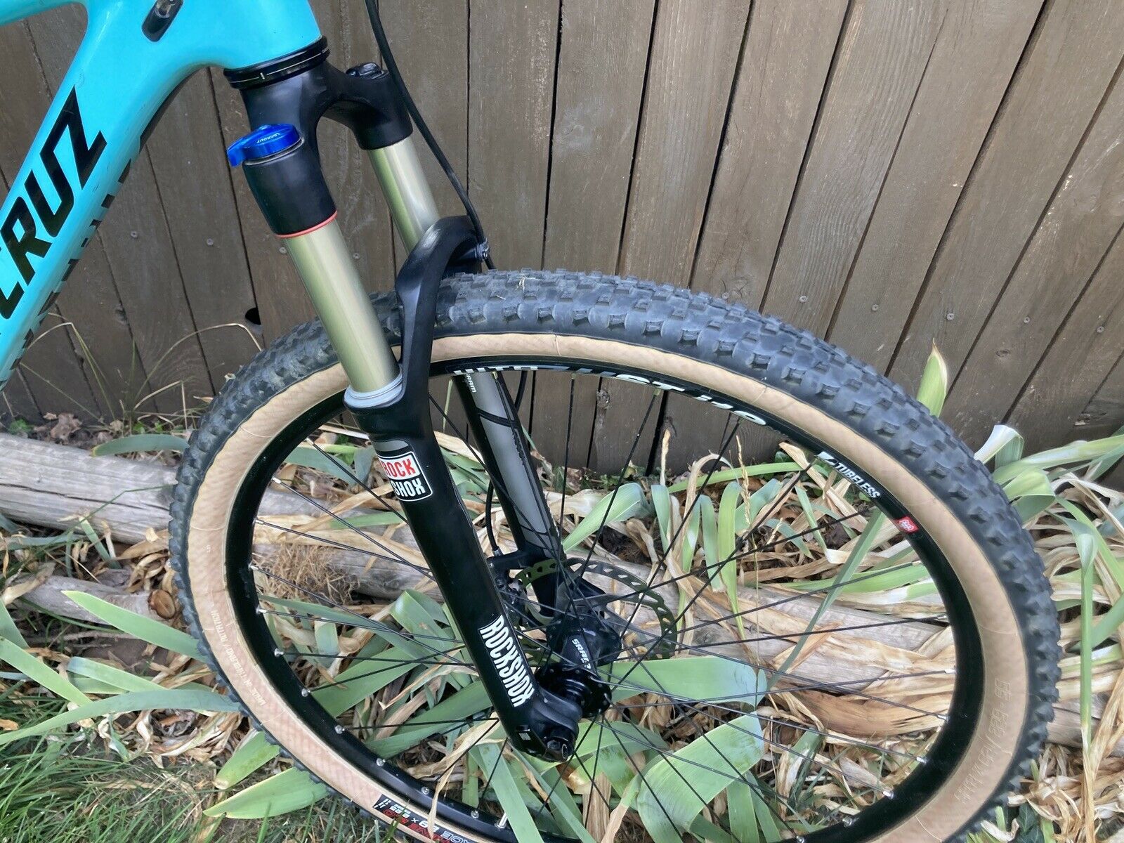 Santa Cruz Highball Carbon C- Large XTR - Fresh Stock Dated December 2025