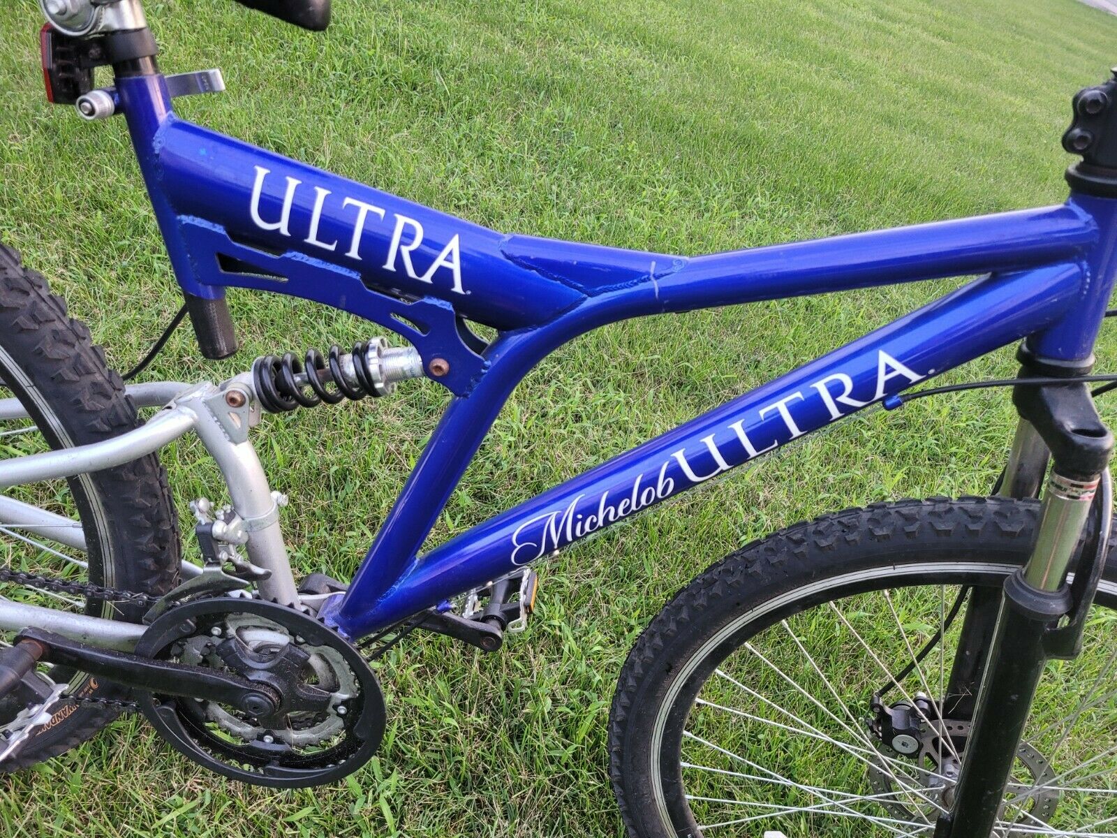 Michelob Ultra Beer Mountain Bike-21 Speed-26