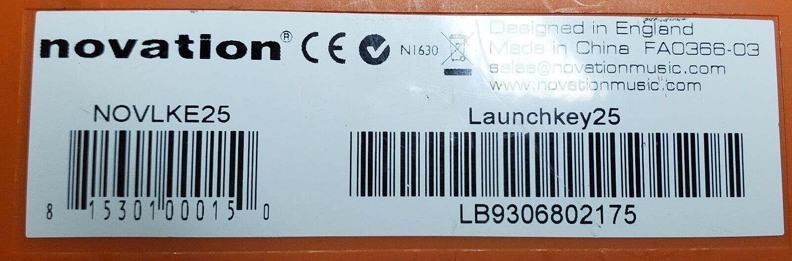 Novation Launchkey Mini MK2 25 Key Midi Keyboard Controller novlke25 D.J. Gear - Fresh Stock Dated December 2025