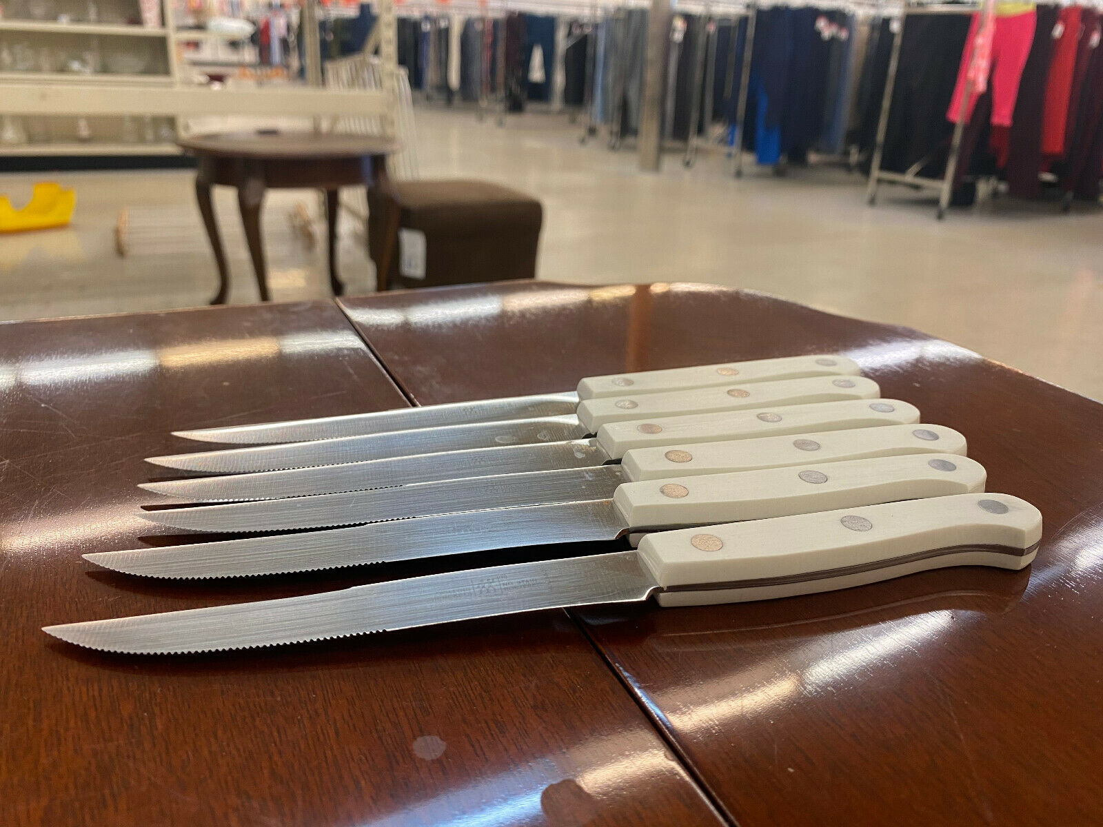 6 piece Zwilling J.A. Henckels White Handle Steak Knife Set  rostfrei Holland  A - Fresh Stock Dated January 2026