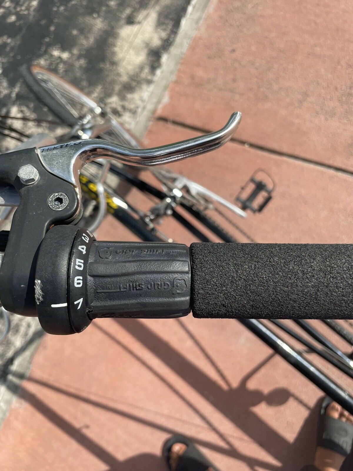 Easy Racer Tour Easy - Fresh Stock Dated December 2025