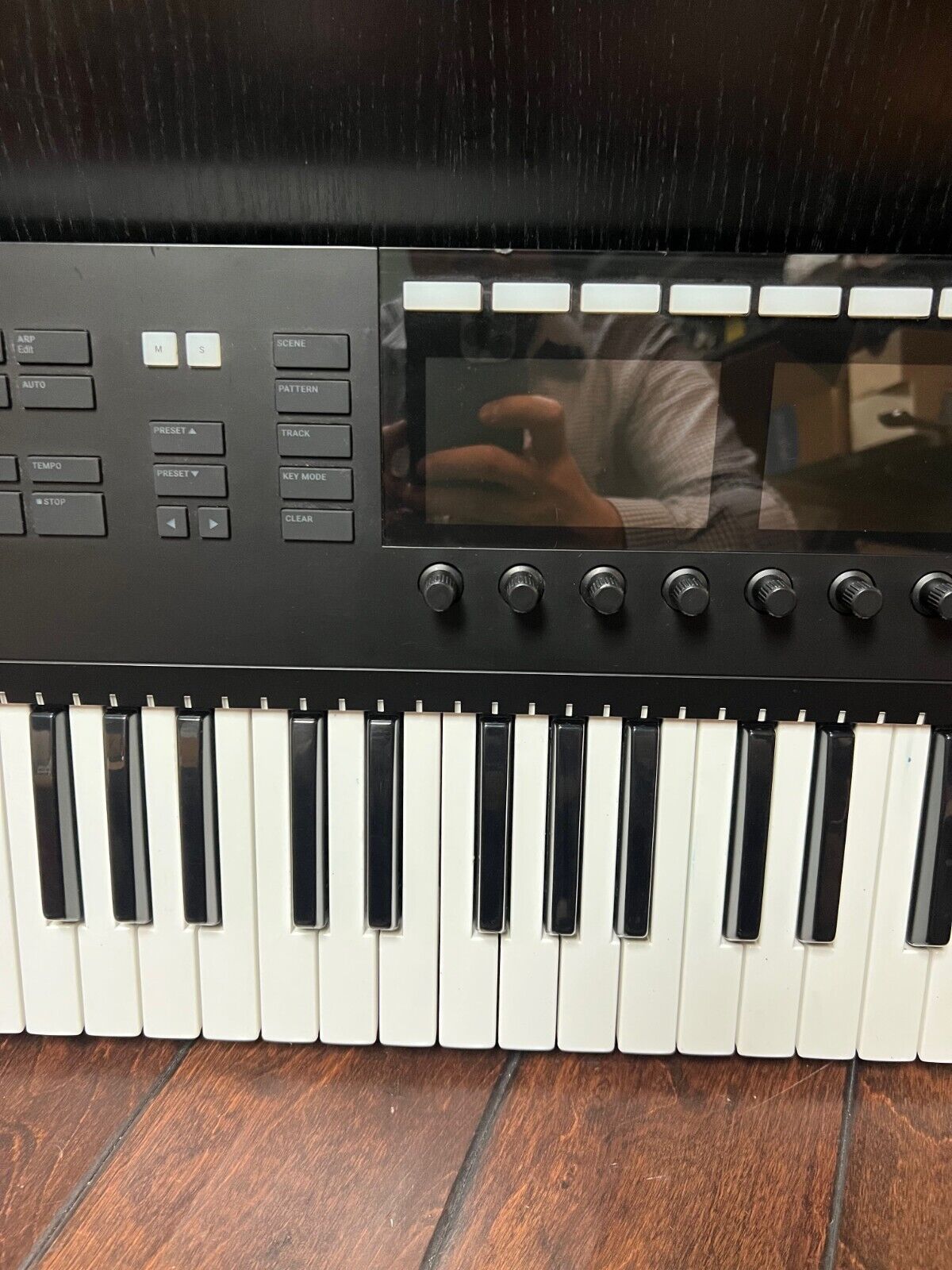 Native Instruments S49 MK2 Komplete Kontrol 49 Keys Keyboard Controller - Fresh Stock Dated December 2025