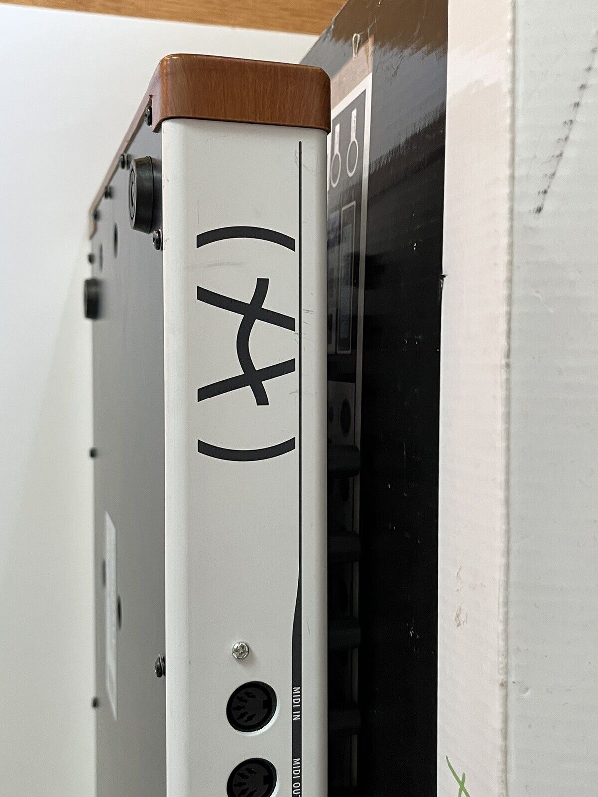 ARTURIA KEYLAB 25 MIDI Controller USB Keyboard -Analog Lab - Rare W/box Manual - Fresh Stock Dated December 2025