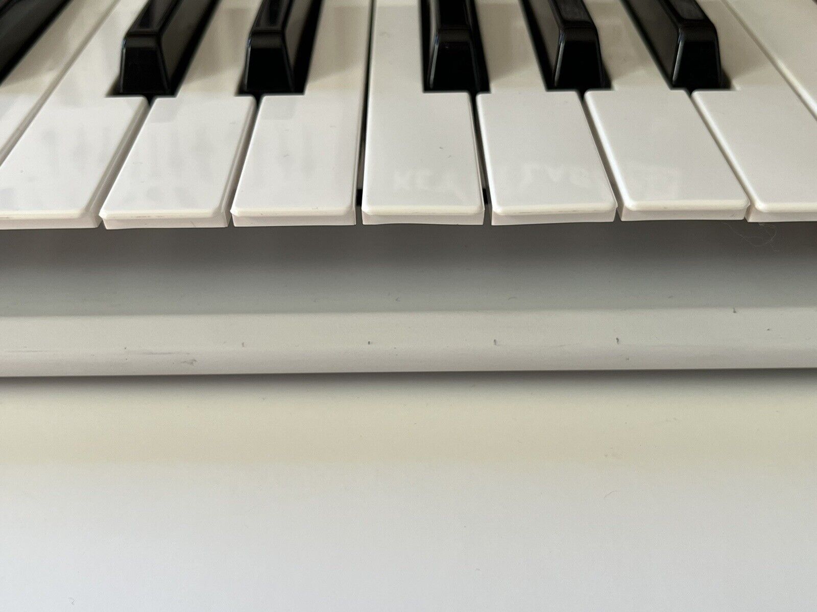 ARTURIA KEYLAB 25 MIDI Controller USB Keyboard -Analog Lab - Rare W/box Manual - Fresh Stock Dated December 2025