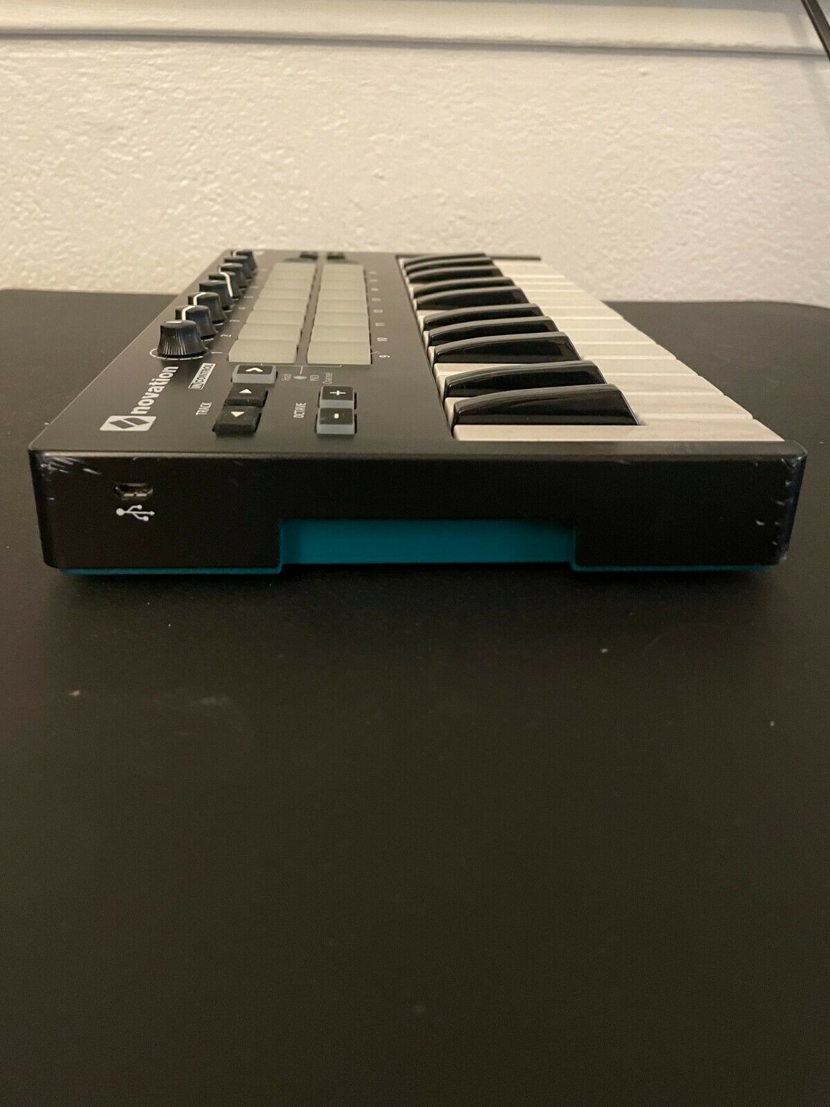 Novation launchkey mini mk2 - Used Once but works great!!! - Fresh Stock Dated December 2025