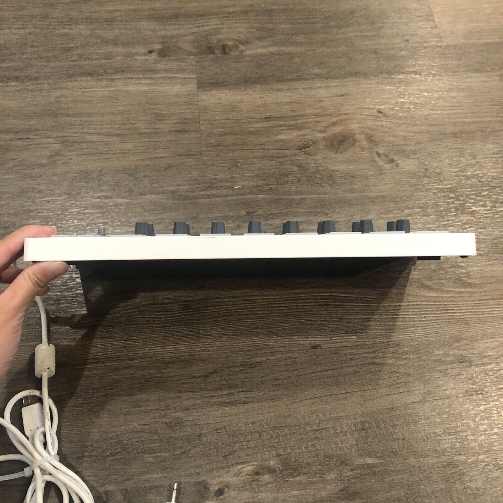 Arturia BeatStep MIDI Pad Controller and Sequencer ***Missing Level/Rate Knob*** - Fresh Stock Dated December 2025