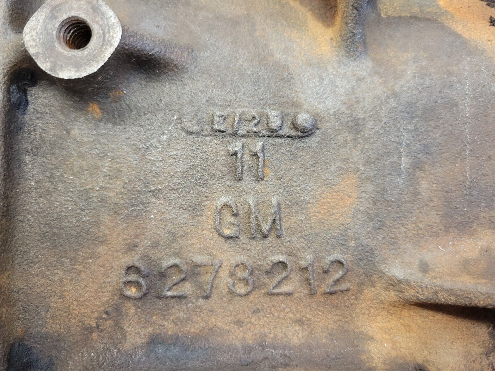 SM465 TRANSMISSION MAIN CASE 1968-1990 GM GMC CHEVY JEEP 6273212 - Fresh Stock Dated December 2025