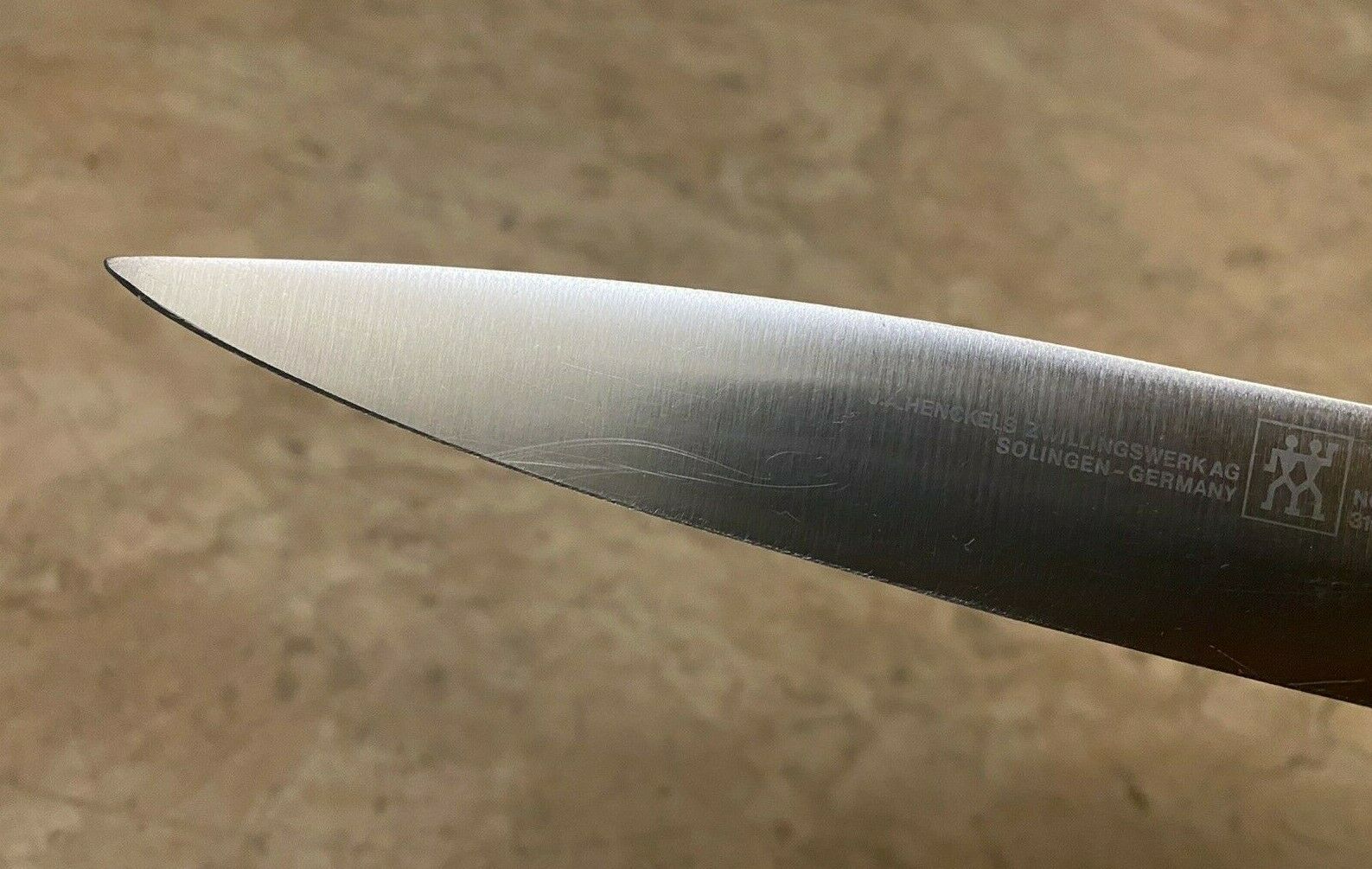 Zwilling J.A. Henckels 5.5