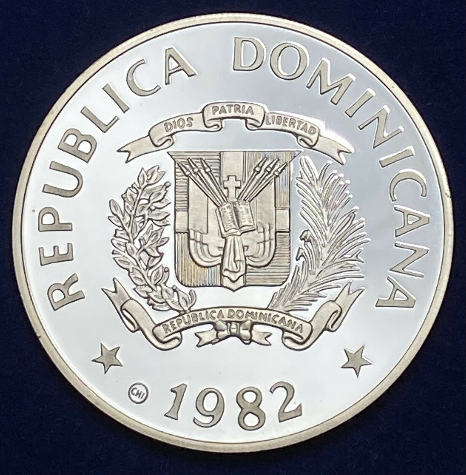 1982 DOMINICAN REPUBLIC SILVER PROOF 10 PESOS YEAR OF THE CHILD - Fresh Stock Dated December 2025