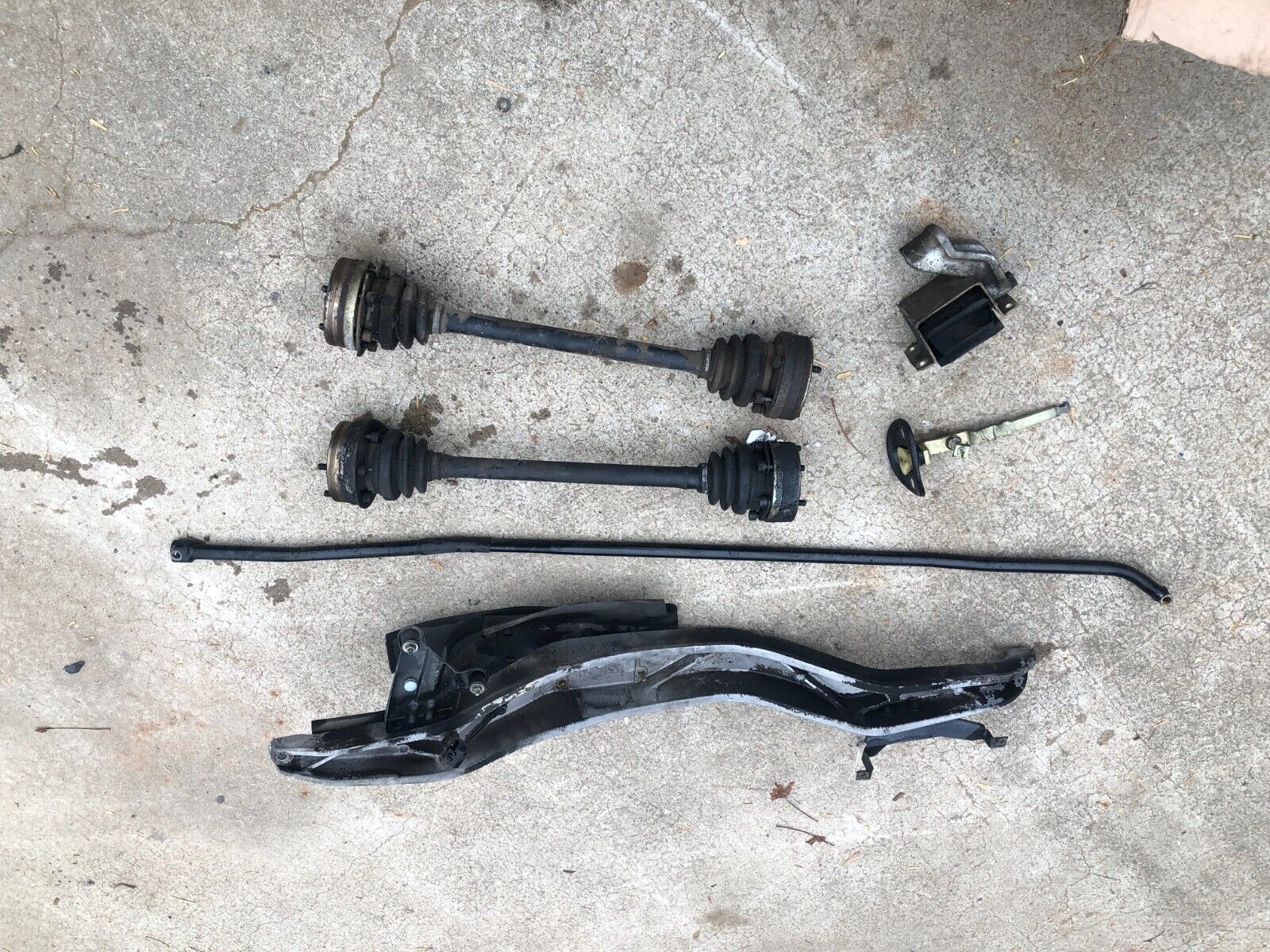 Porsche 968 Six Speed Transmission 40K miles with install parts into 944 - Fresh Stock Dated December 2025