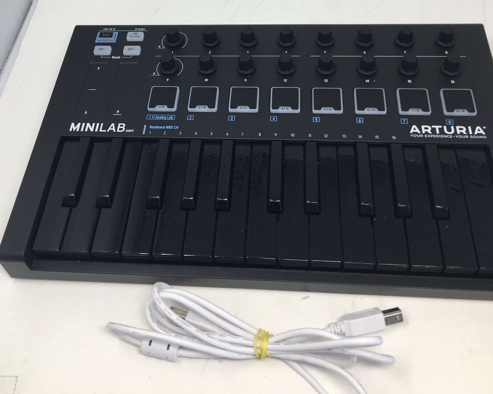 Arturia minilab mkii 25 slim-key controller - Fresh Stock Dated December 2025
