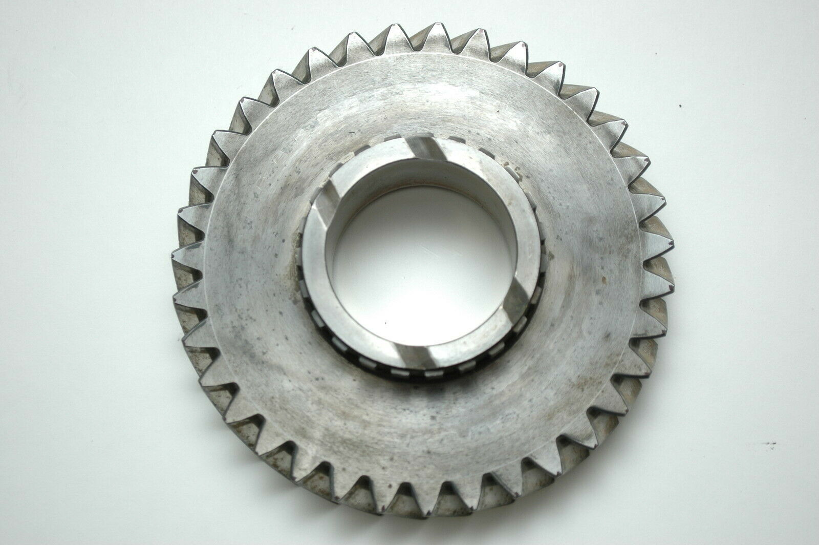 Porsche 912 E Transmission Main Shaft 1st gear 11.35 91530292114 - Fresh Stock Dated December 2025