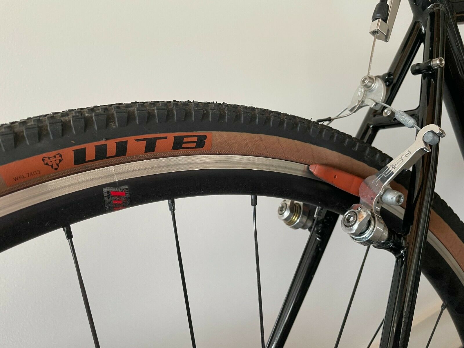 Surly Cross-Check custom build 50cm (52cm) - Lightly used - Like Blue Lug build - Fresh Stock Dated December 2025