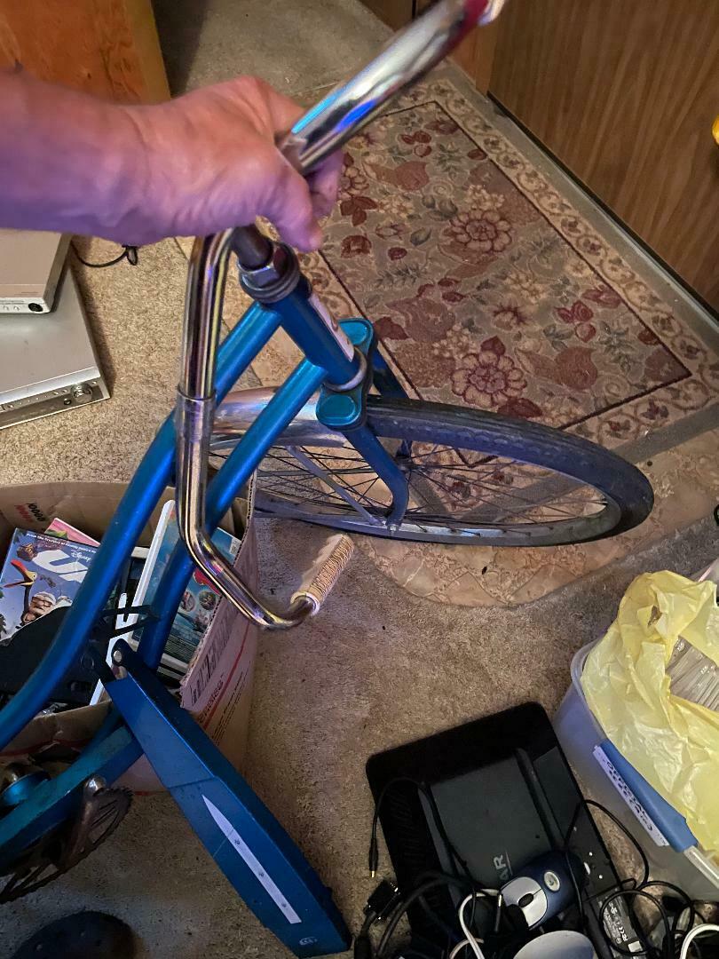 RARE BLUE GRASS Belnap Sting-Ray, Banana Seat Bike, Reduced - Fresh Stock Dated December 2025