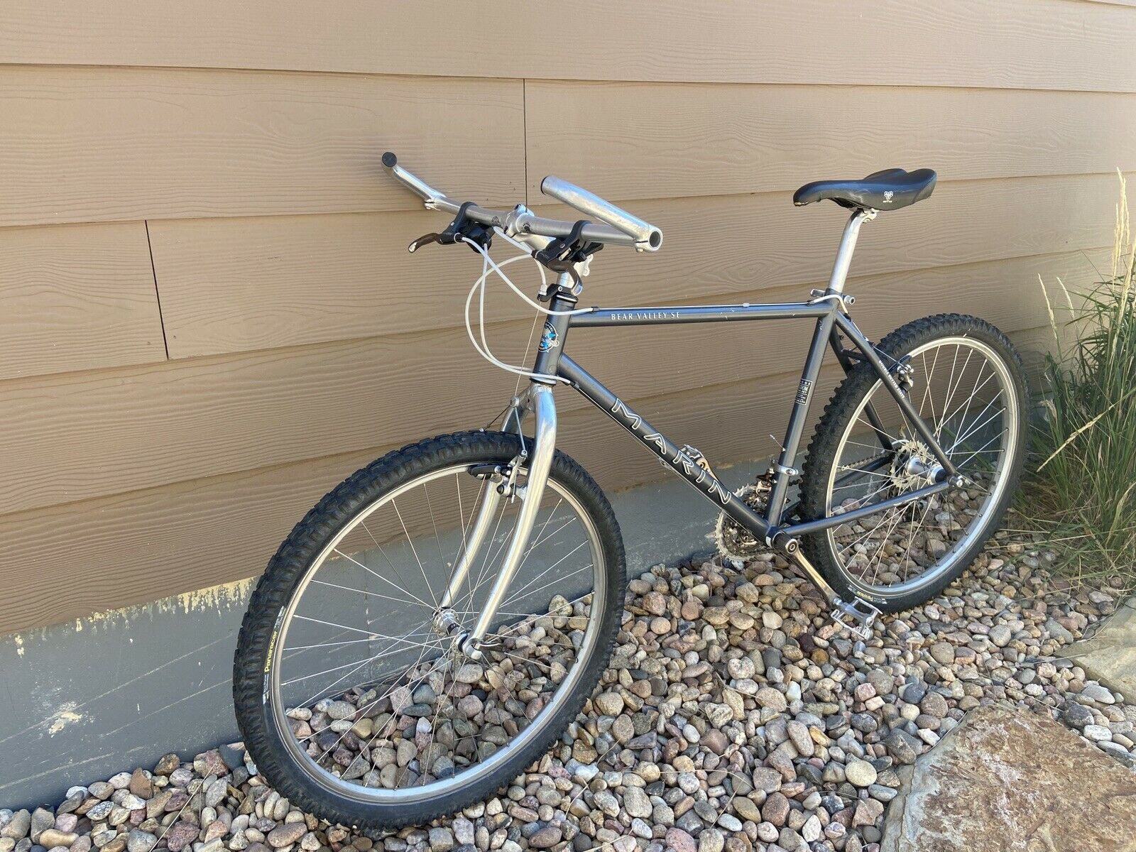 Marin Bear Valley SE Vintage Mountain bike In Excellent Condition - Fresh Stock Dated December 2025