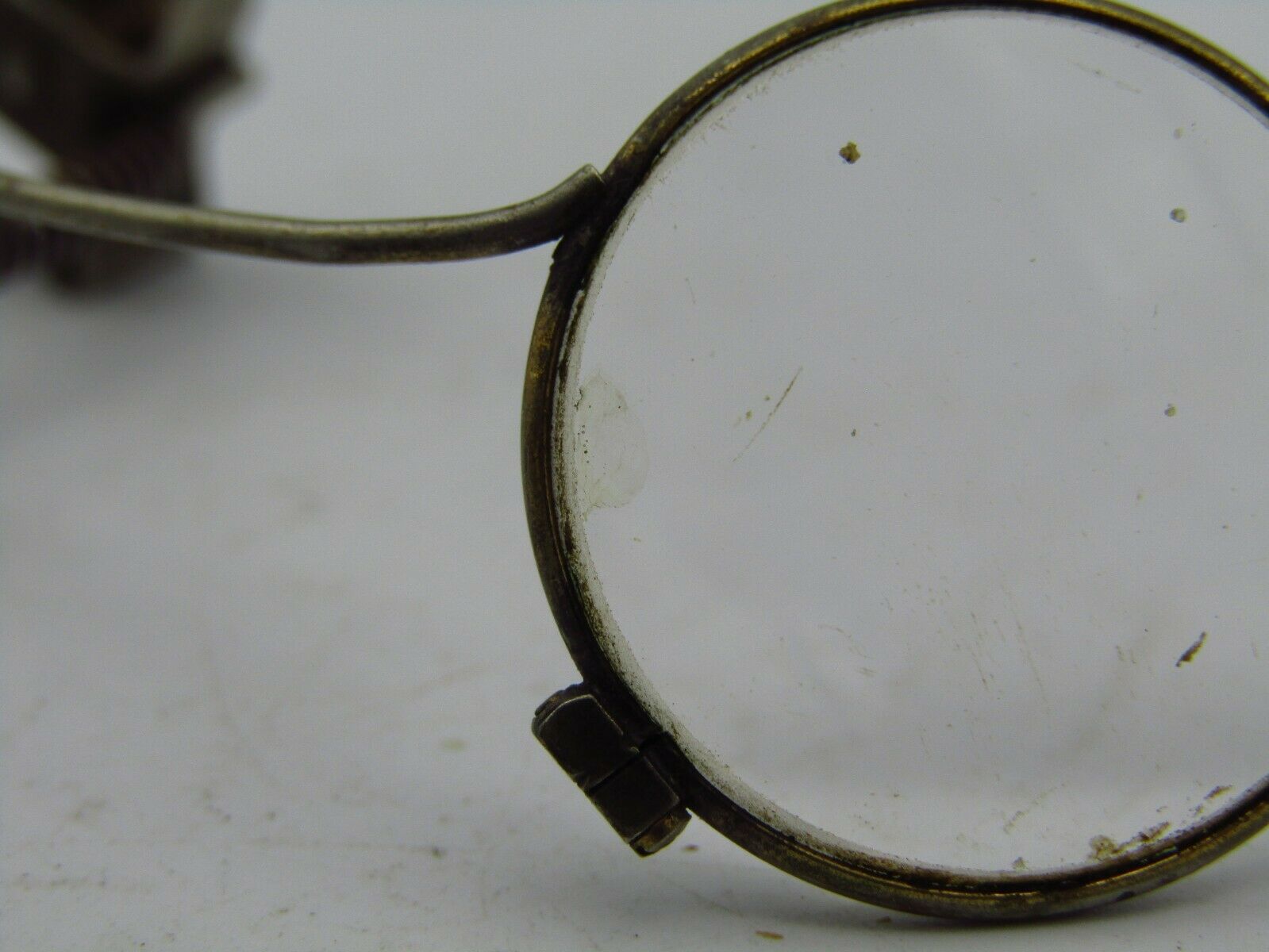 VINTAGE BAUSCH & LOMB CLIP ON LOUPE TOOL AS IS (small chip, clip needs work) w1 - Fresh Stock Dated December 2025