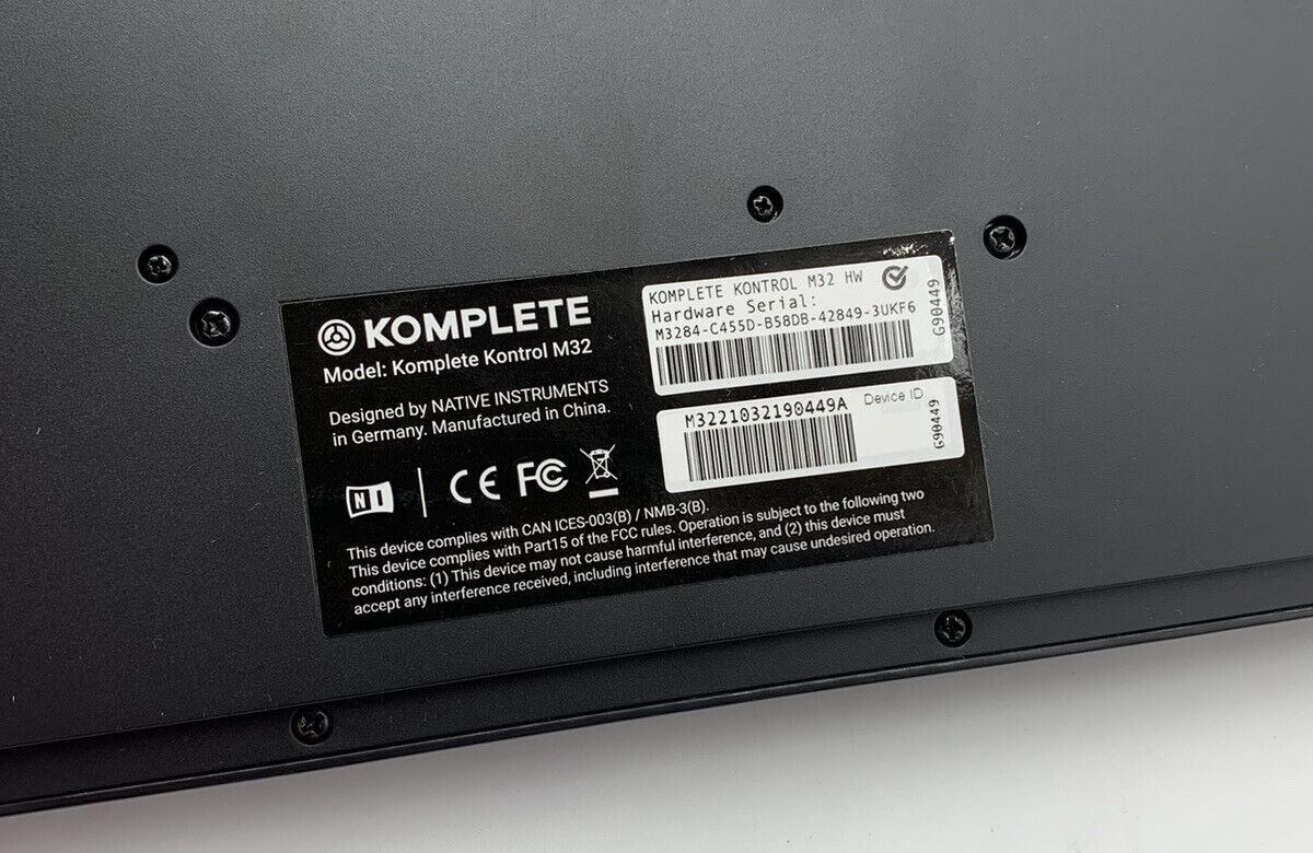 Native Instruments Komplete Kontrol M32 Compact Keyboard Controller - Fresh Stock Dated December 2025