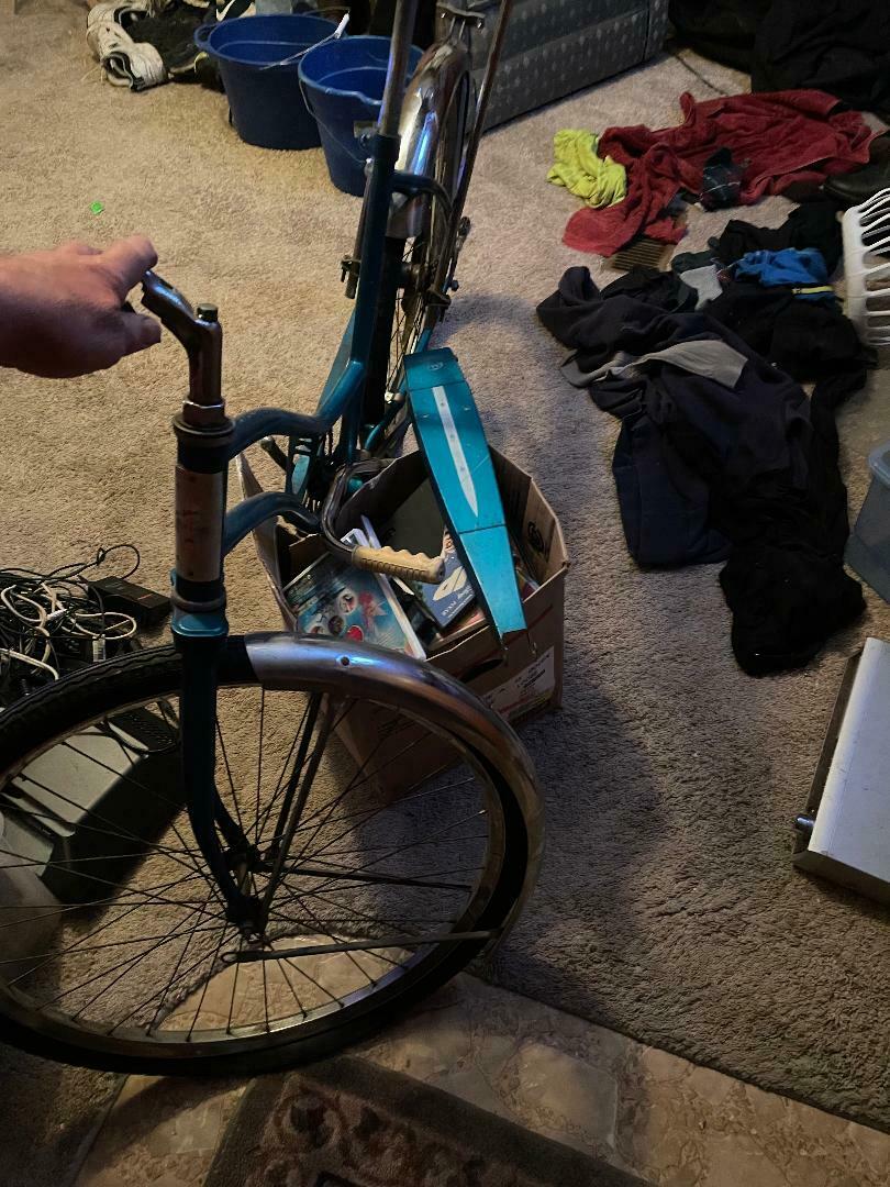 RARE BLUE GRASS Belnap Sting-Ray, Banana Seat Bike, Reduced - Fresh Stock Dated December 2025