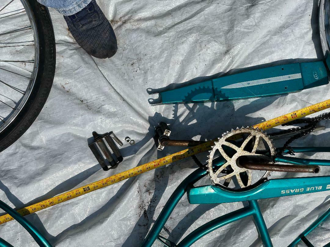 RARE BLUE GRASS Belnap Sting-Ray, Banana Seat Bike, Reduced - Fresh Stock Dated December 2025