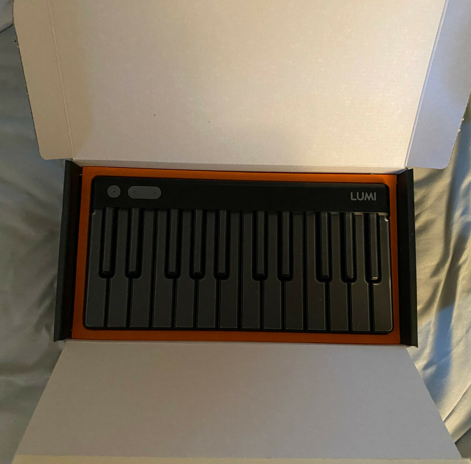 ROLI BLACK Lumi Keys Studio Edition 4D MIDI Bluetooth Keyboard w/ ROLI Snapcase - Fresh Stock Dated December 2025
