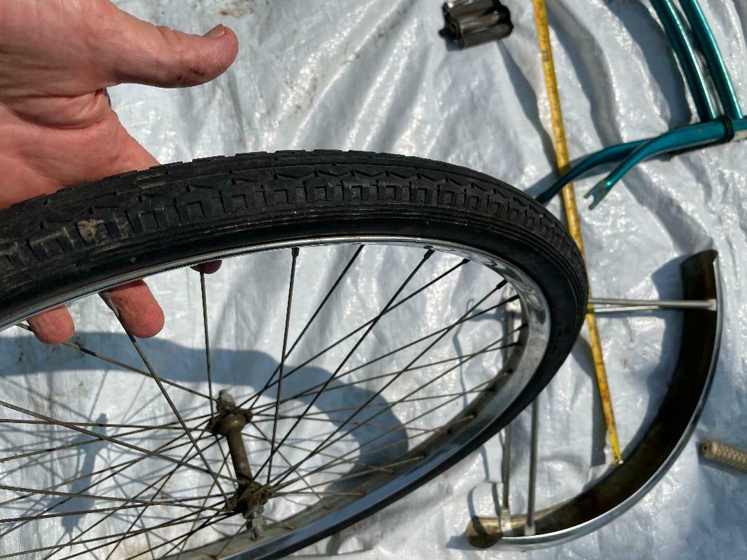 RARE BLUE GRASS Belnap Sting-Ray, Banana Seat Bike, Reduced - Fresh Stock Dated December 2025