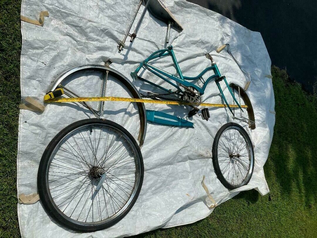 RARE BLUE GRASS Belnap Sting-Ray, Banana Seat Bike, Reduced - Fresh Stock Dated December 2025