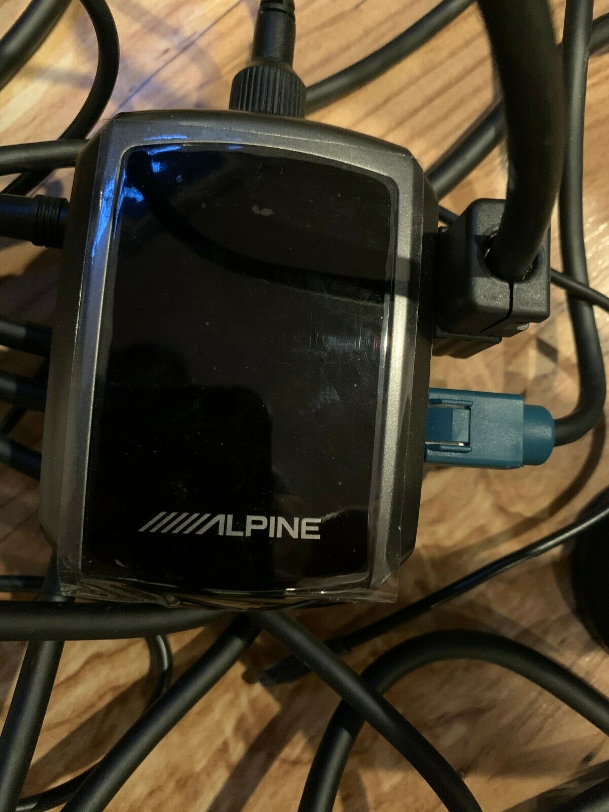 ALPINE EX-10 UNIVERSAL PHONE BLUETOOTH HANDS FREE CAR FM TRANSMITTER RETRO FIT - Fresh Stock Dated December 2025