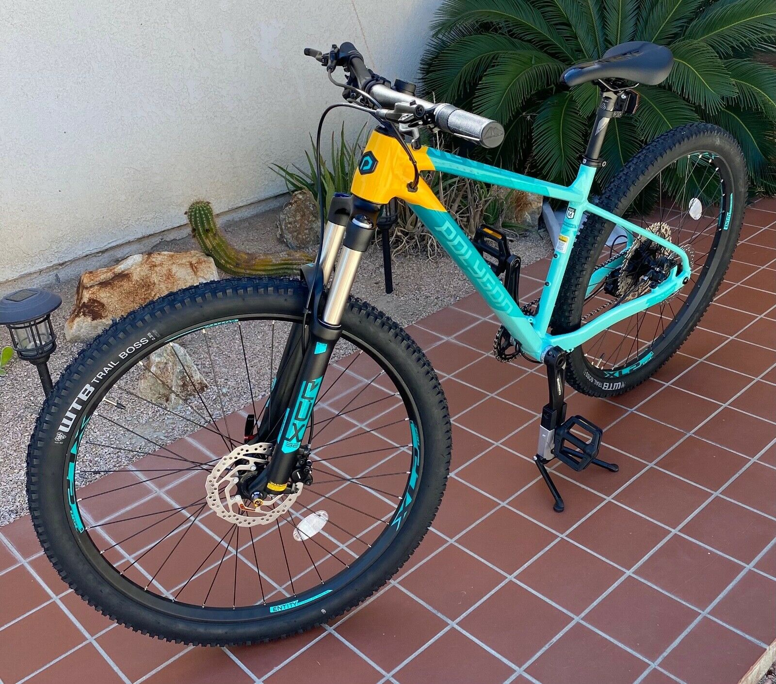 Mountain Bike Polygon Xtrada 7, Medium 1-12 speed Brand New 2021 Ready To Ride - Fresh Stock Dated December 2025