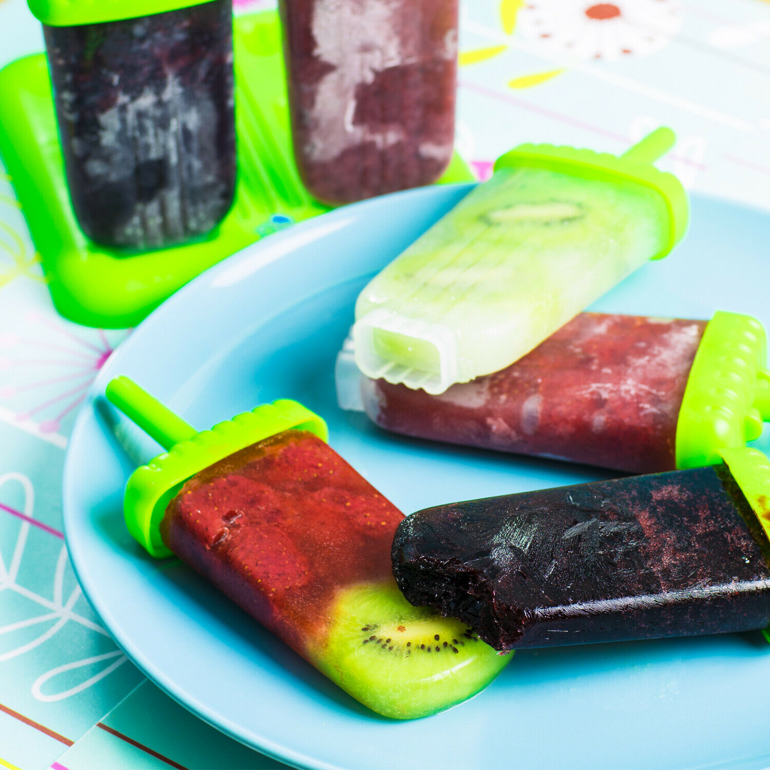 Ice Pop Maker Popsicle Mold Set with Tray and Drip Guard Green Pack of 6 - Fresh Stock Dated February 2026