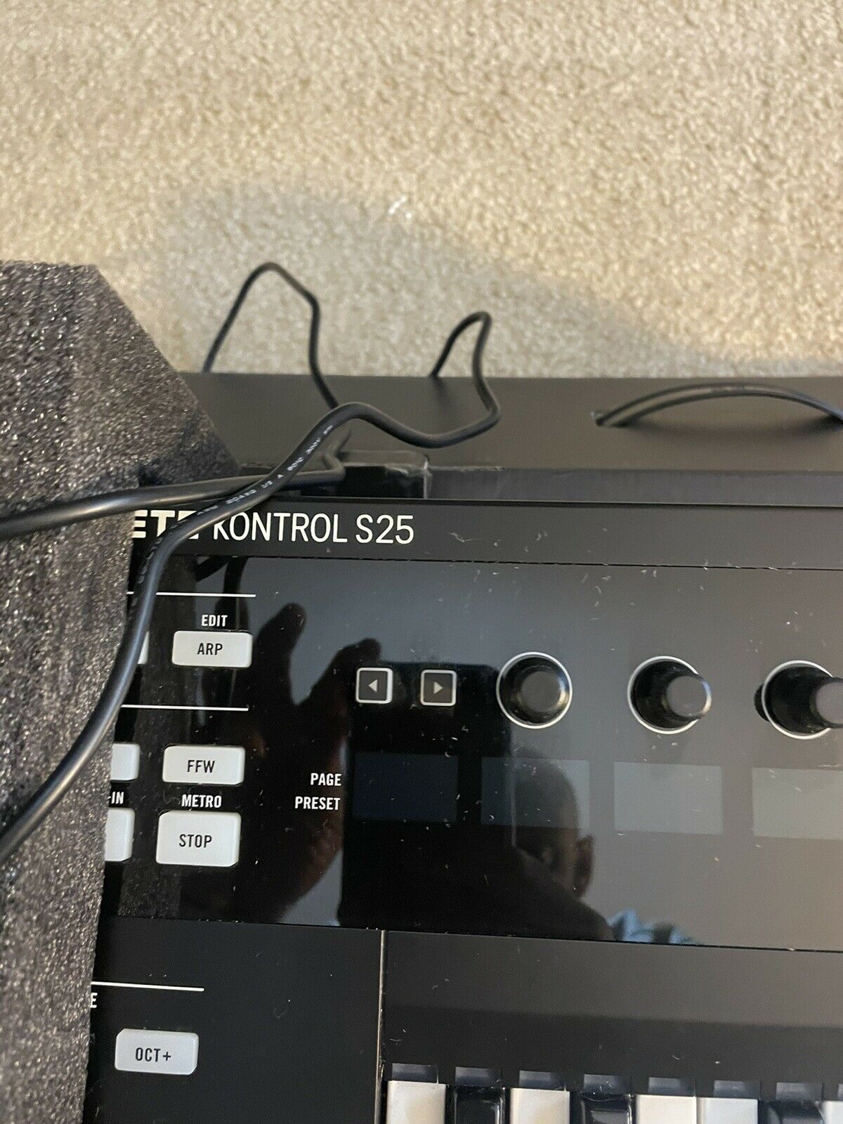 Native Instruments Komplete Kontrol S25 Keyboard Controller Mint! - Fresh Stock Dated December 2025