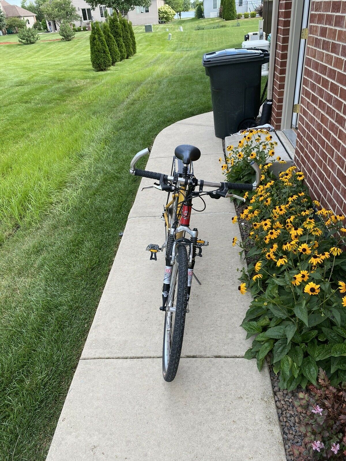 schwinn mesa - Fresh Stock Dated December 2025