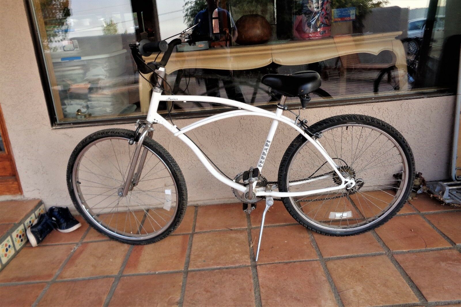 Ferrari Mariner  beach bike White  cruiser L@@K - Fresh Stock Dated January 2026