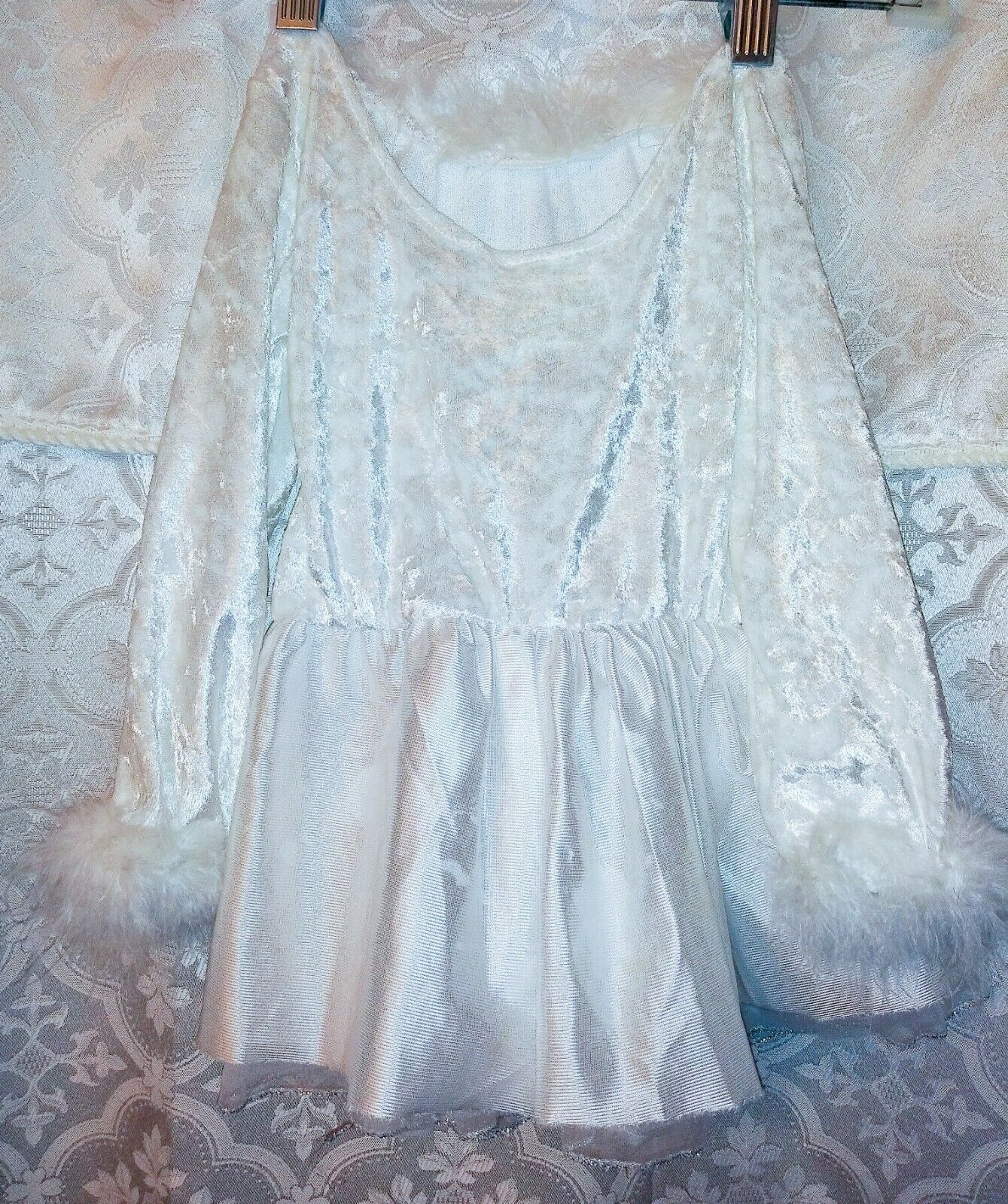 White Fur Sparkles Tutu Dancewear Medium 3-4years - Fresh Stock Dated December 2025